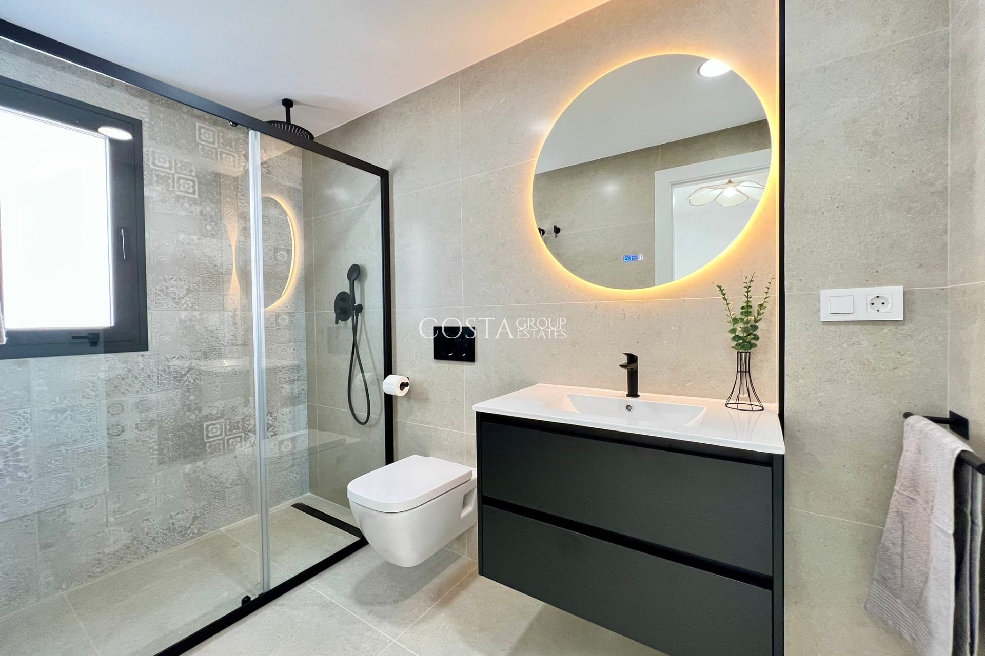 Nieuwbouw Woningen - Villa -
Benferri