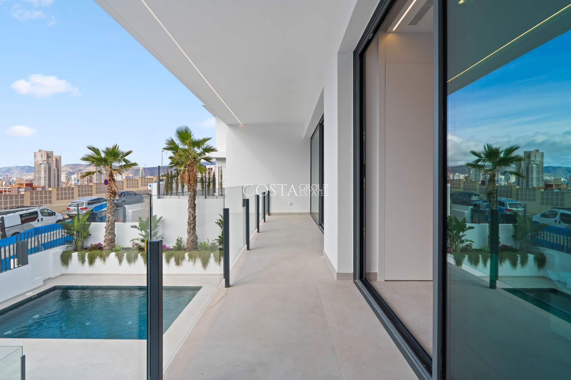 Nieuwbouw Woningen - Villa -
Benidorm
