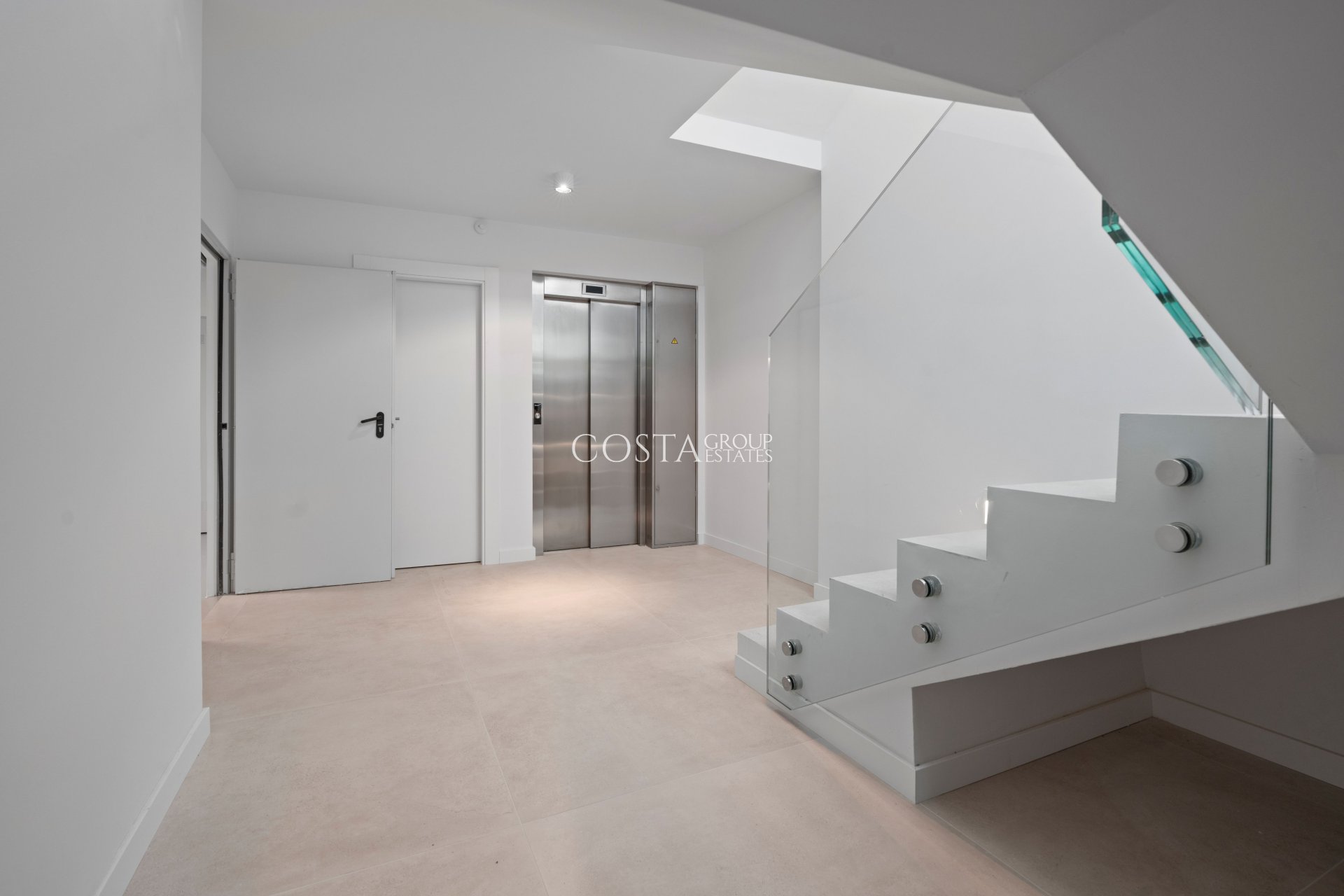 Nieuwbouw Woningen - Villa -
Benidorm