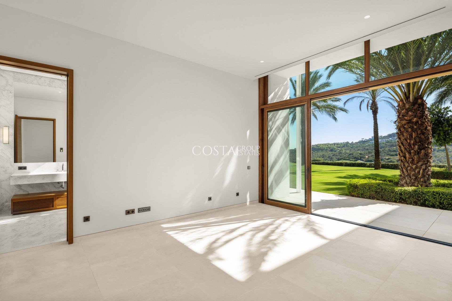 Nieuwbouw Woningen - Villa -
Casares - Pedregales