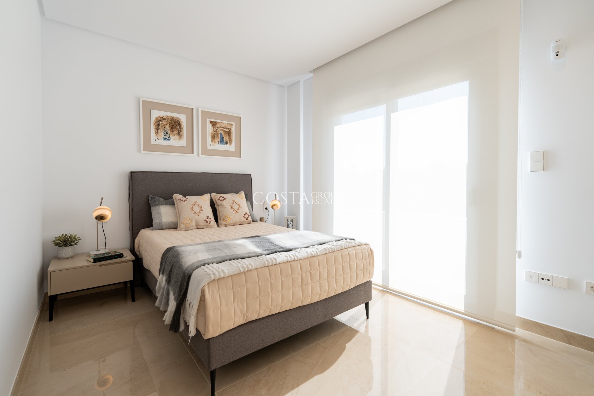 Nieuwbouw Woningen - Villa -
Elche