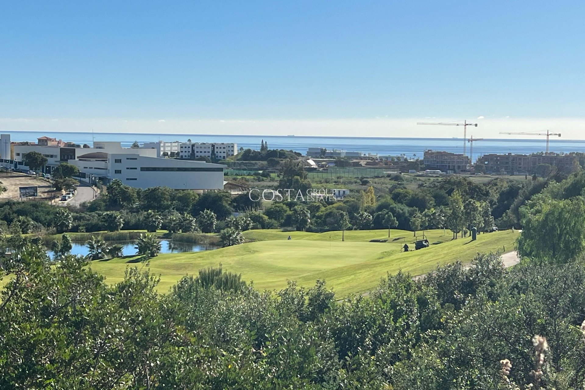 Nieuwbouw Woningen - Villa -
Estepona