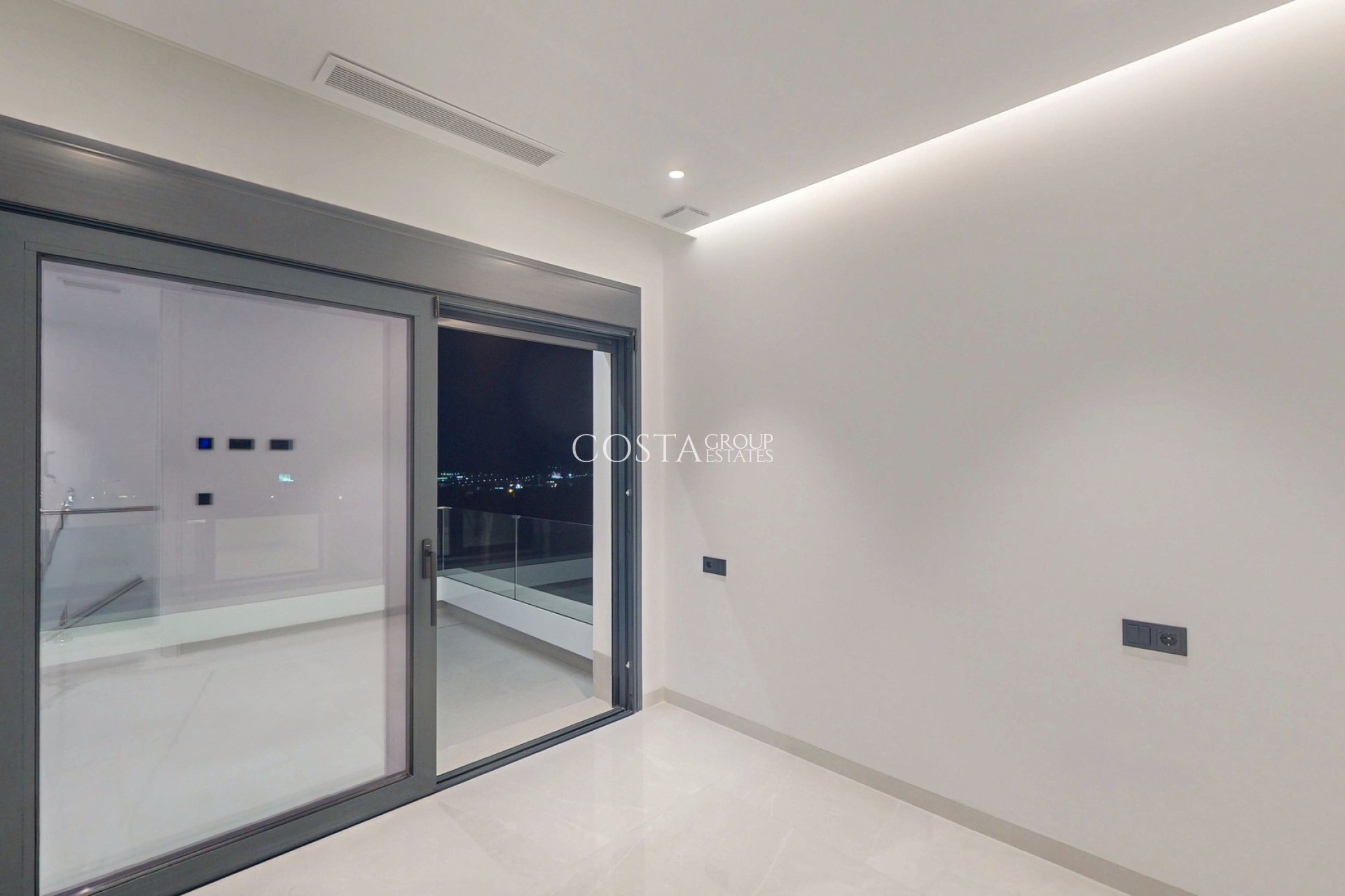 Nieuwbouw Woningen - Villa -
Finestrat