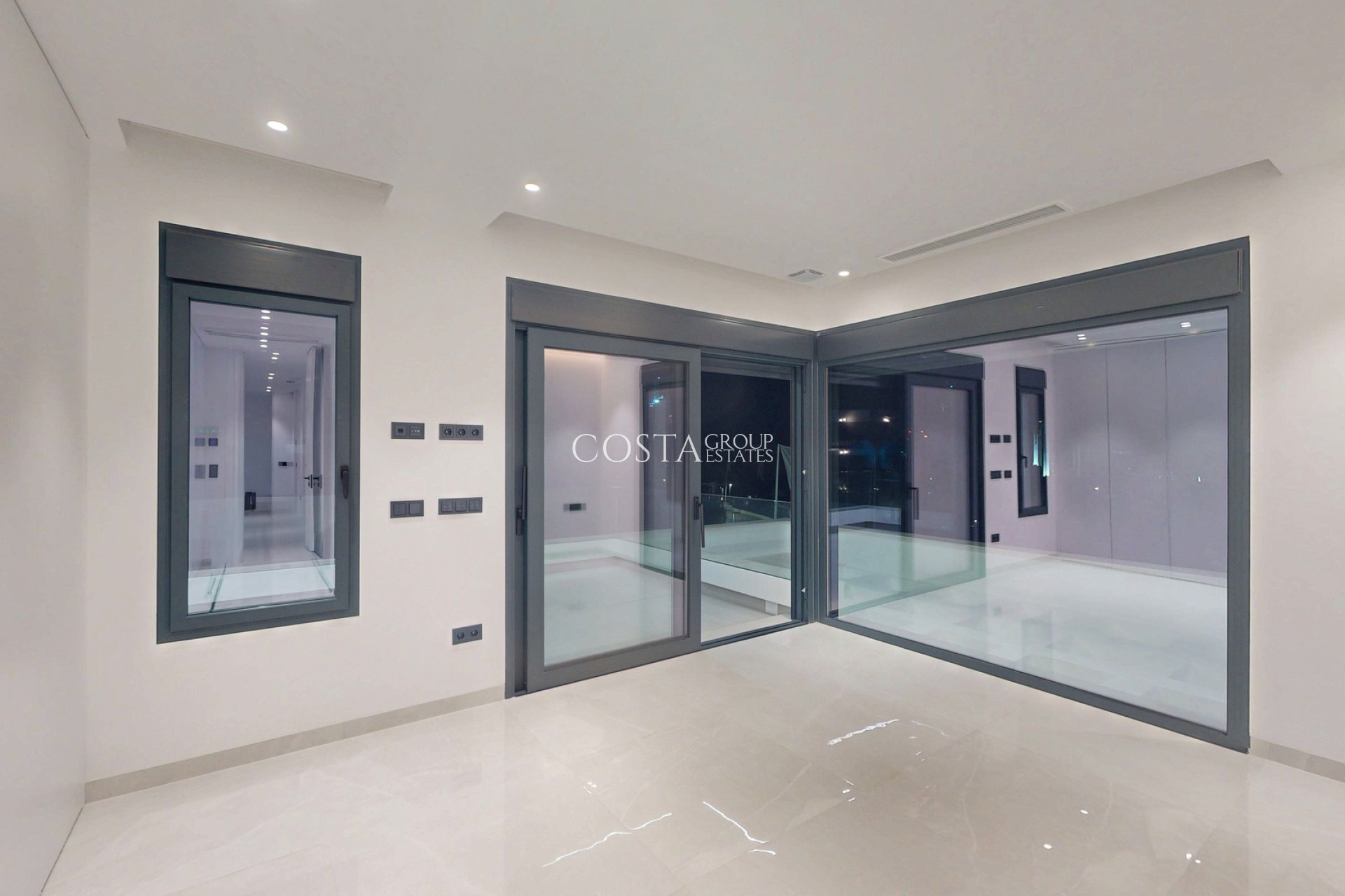 Nieuwbouw Woningen - Villa -
Finestrat