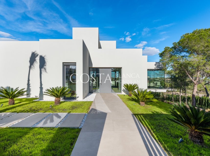 Nieuwbouw Woningen - Villa -
Las Colinas Golf and Country Club