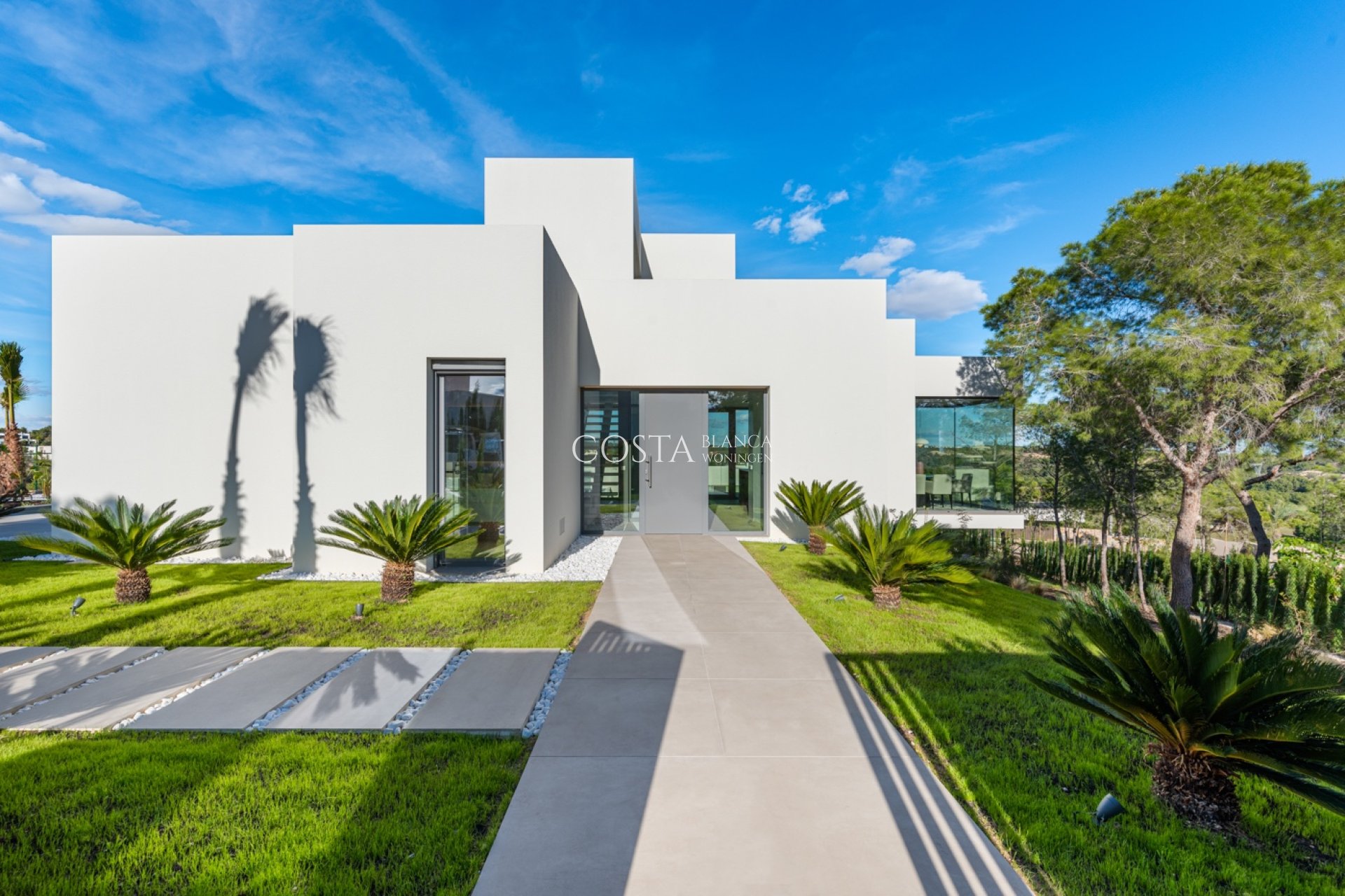 Nieuwbouw Woningen - Villa -
Las Colinas Golf and Country Club