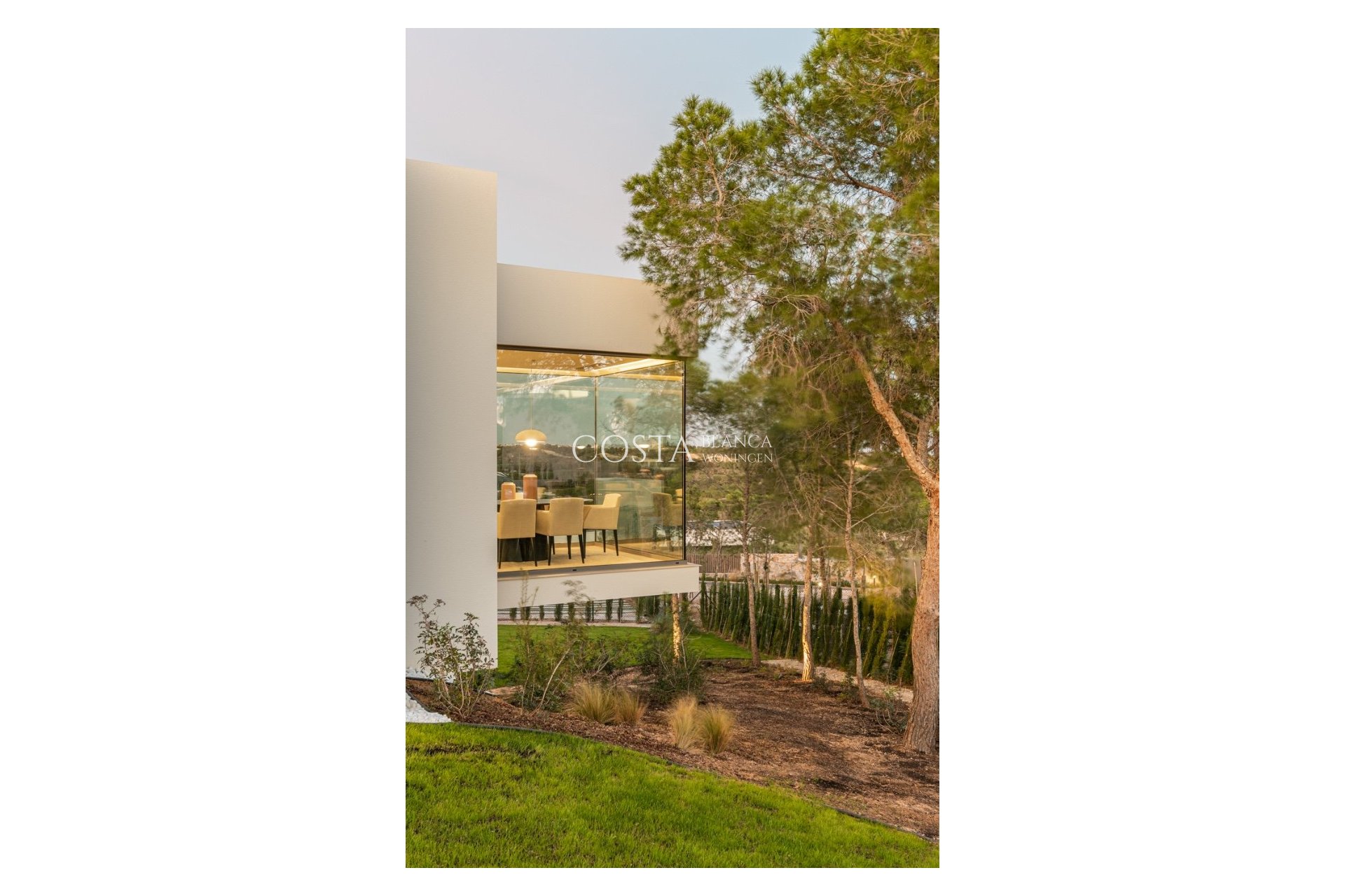 Nieuwbouw Woningen - Villa -
Las Colinas Golf and Country Club