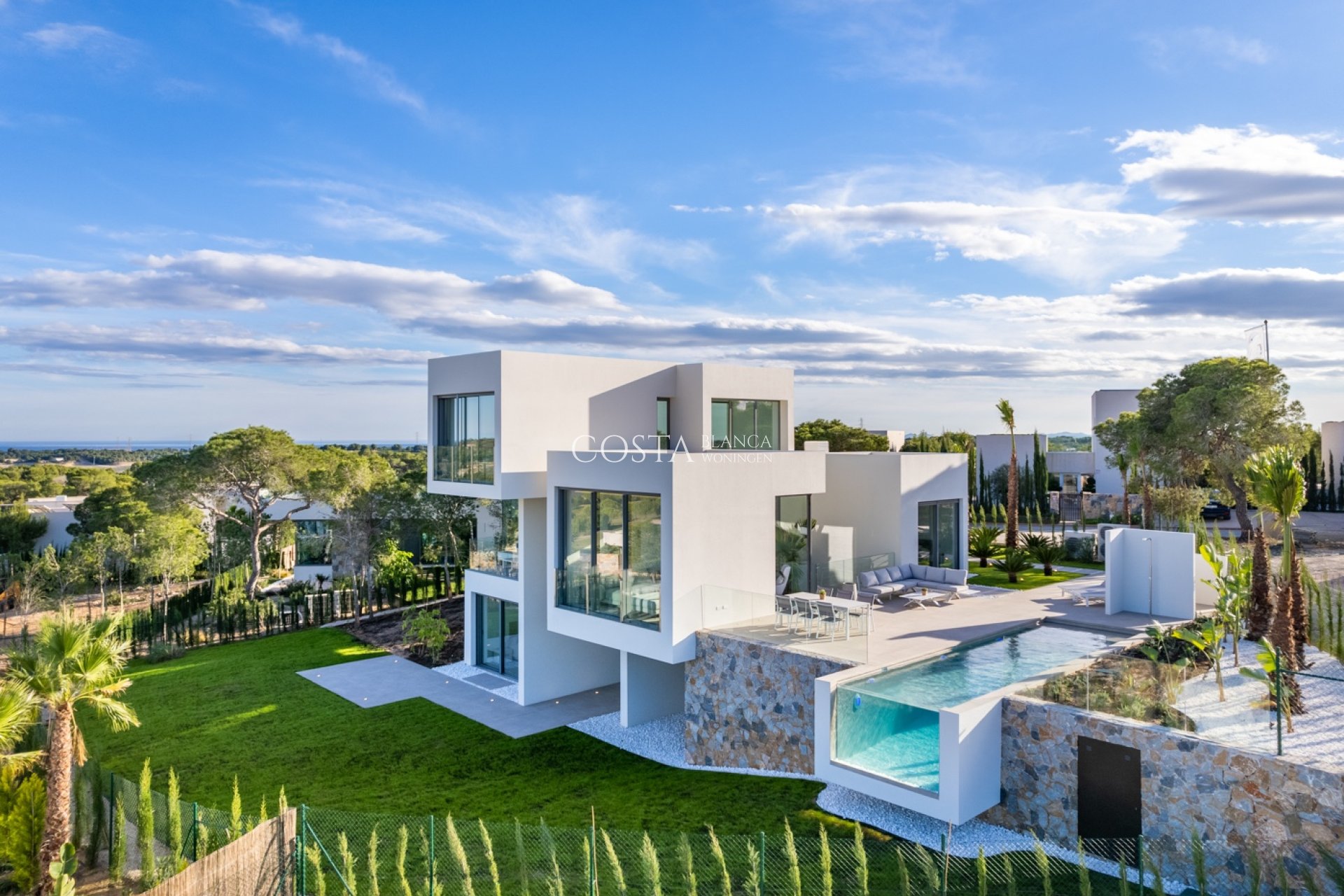 Nieuwbouw Woningen - Villa -
Las Colinas Golf and Country Club
