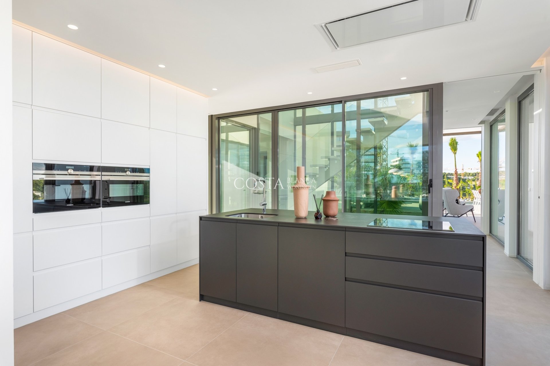 Nieuwbouw Woningen - Villa -
Las Colinas Golf and Country Club