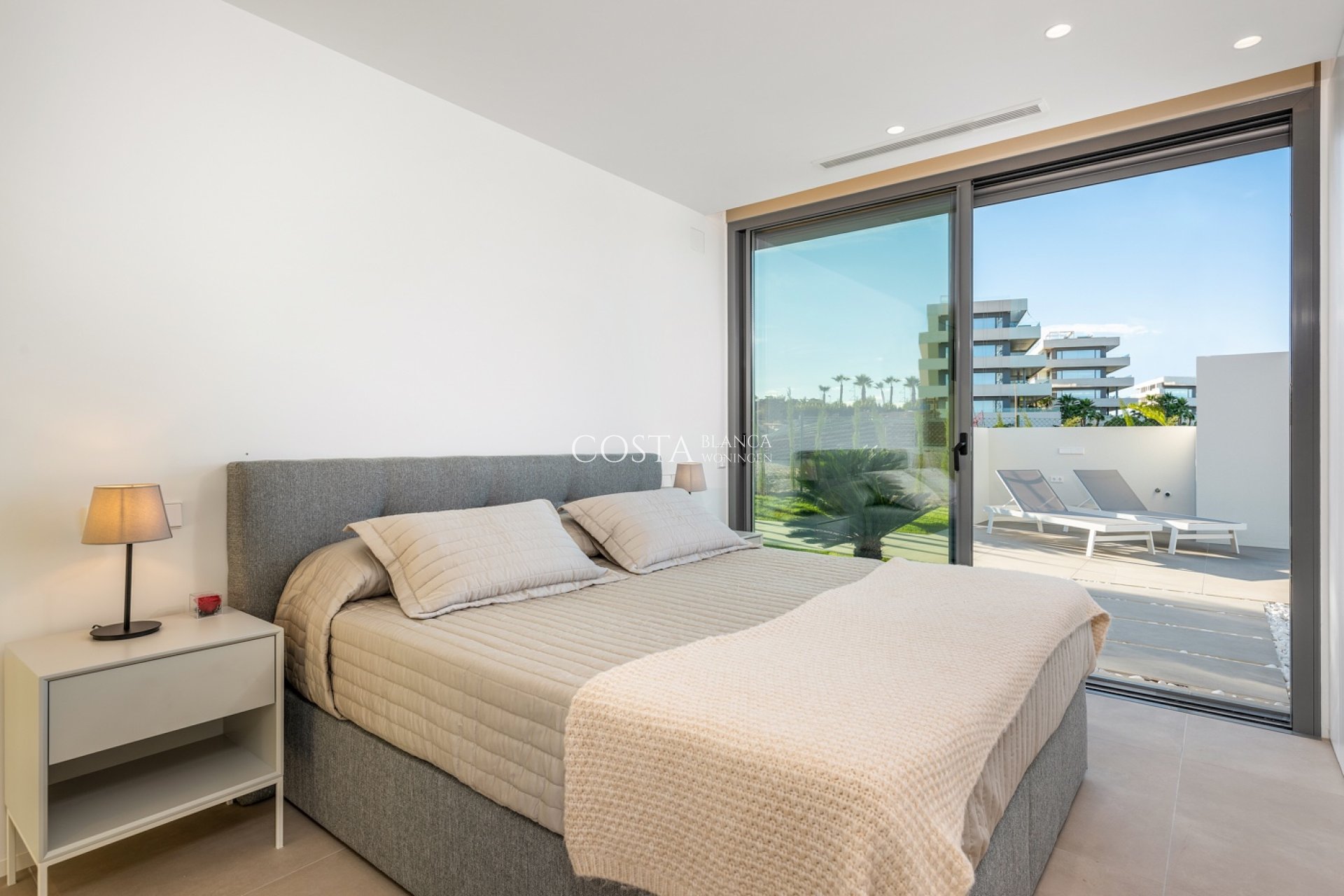Nieuwbouw Woningen - Villa -
Las Colinas Golf and Country Club