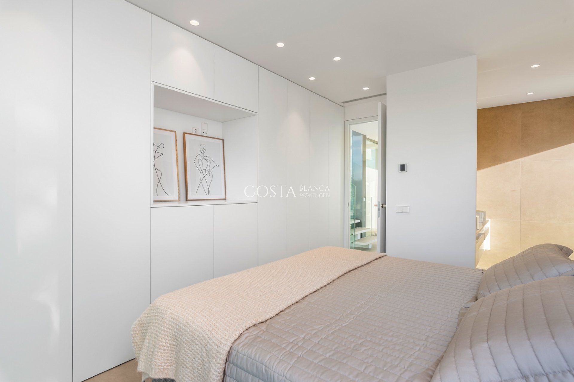 Nieuwbouw Woningen - Villa -
Las Colinas Golf and Country Club