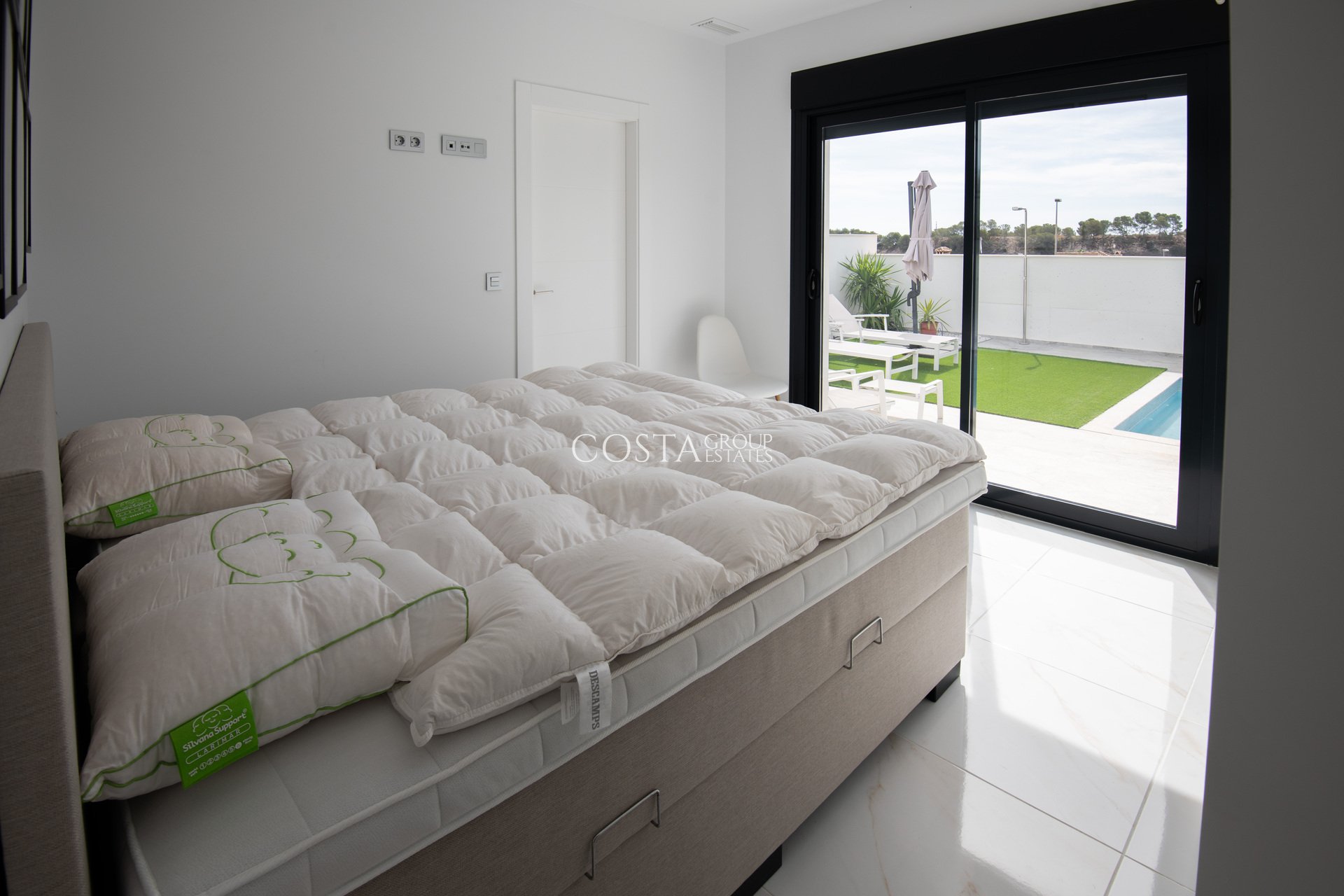Nieuwbouw Woningen - Villa -
Pinar de Campoverde