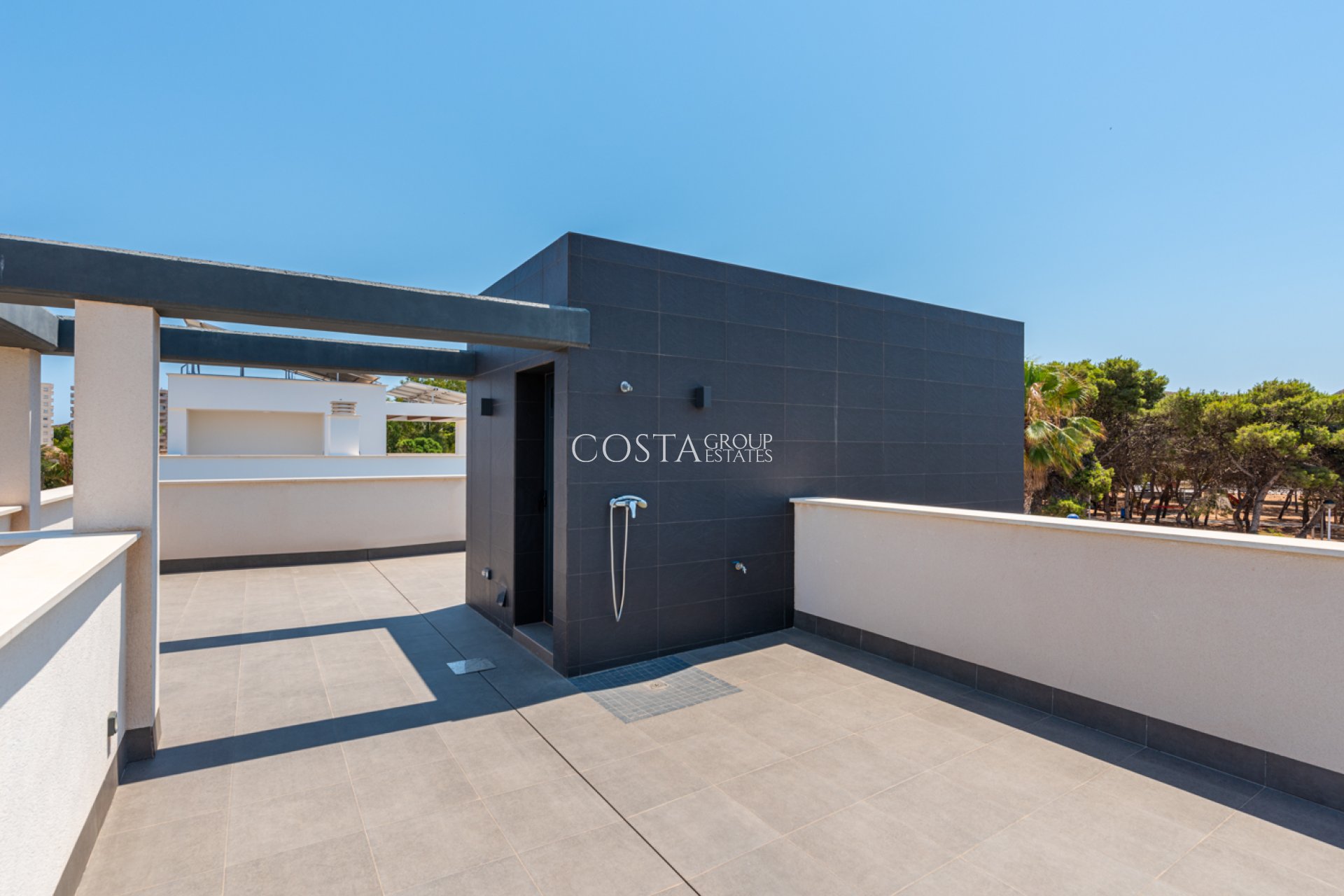 Nieuwbouw Woningen - Villa -
Playa Paraiso