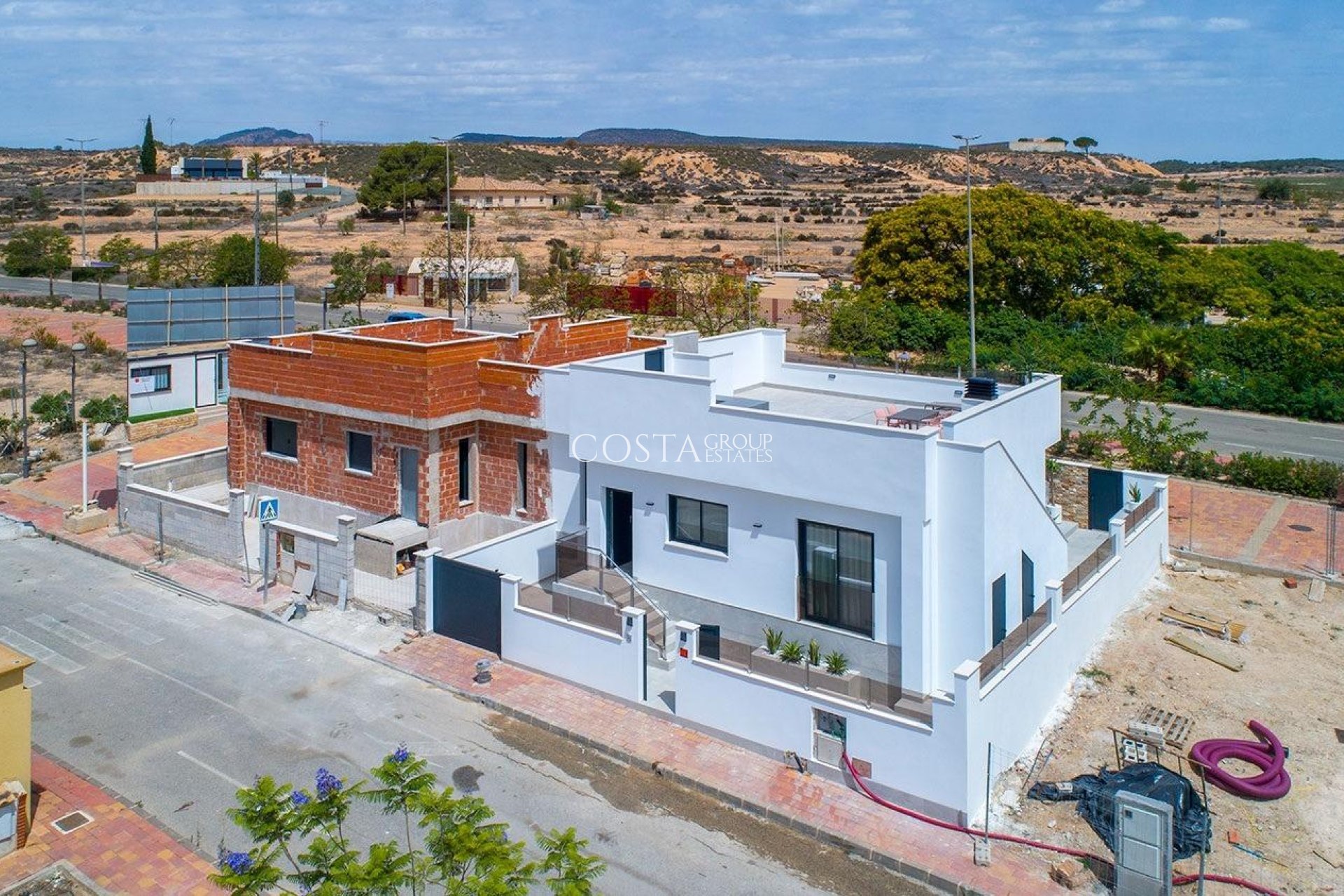 Nieuwbouw Woningen - Villa -
Sucina