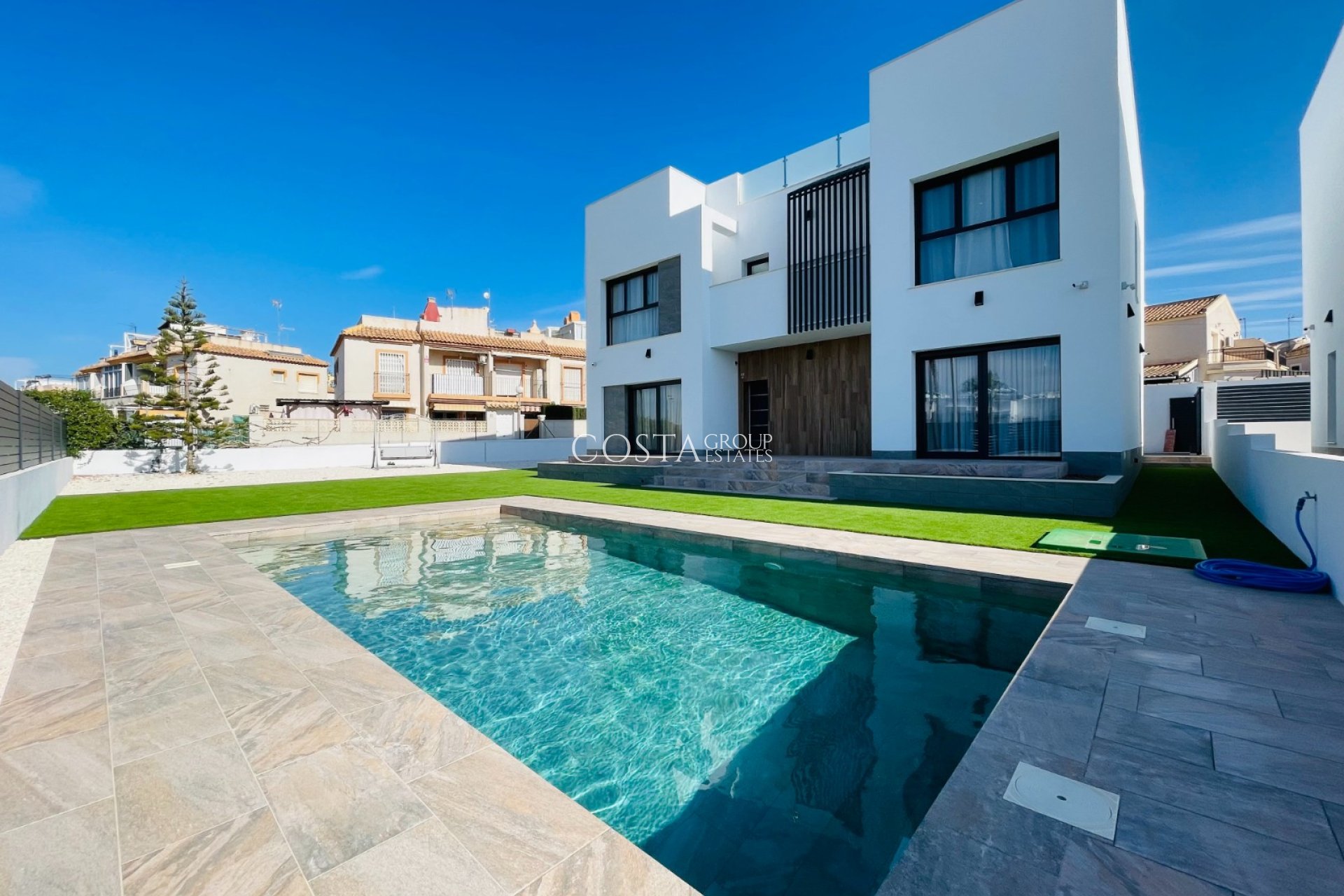 Nieuwbouw Woningen - Villa -
Torrevieja