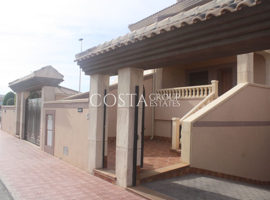 Nieuwbouw Woningen - Villa -
Torrevieja
