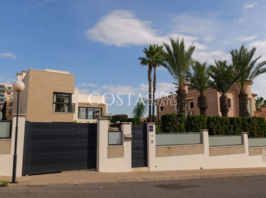 Nieuwbouw Woningen - Villa -
Torrevieja