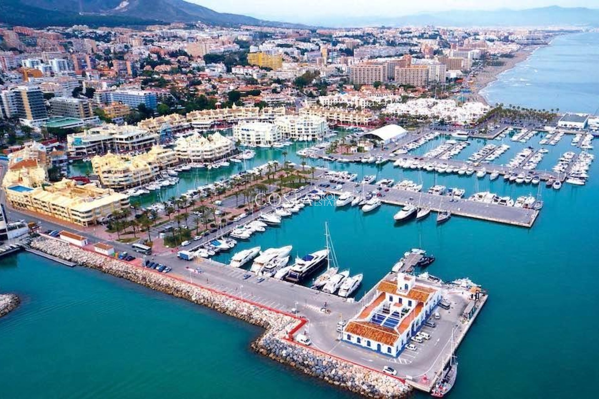 Nouvelle construction - Apartments -
Benalmádena - Puerto Marina