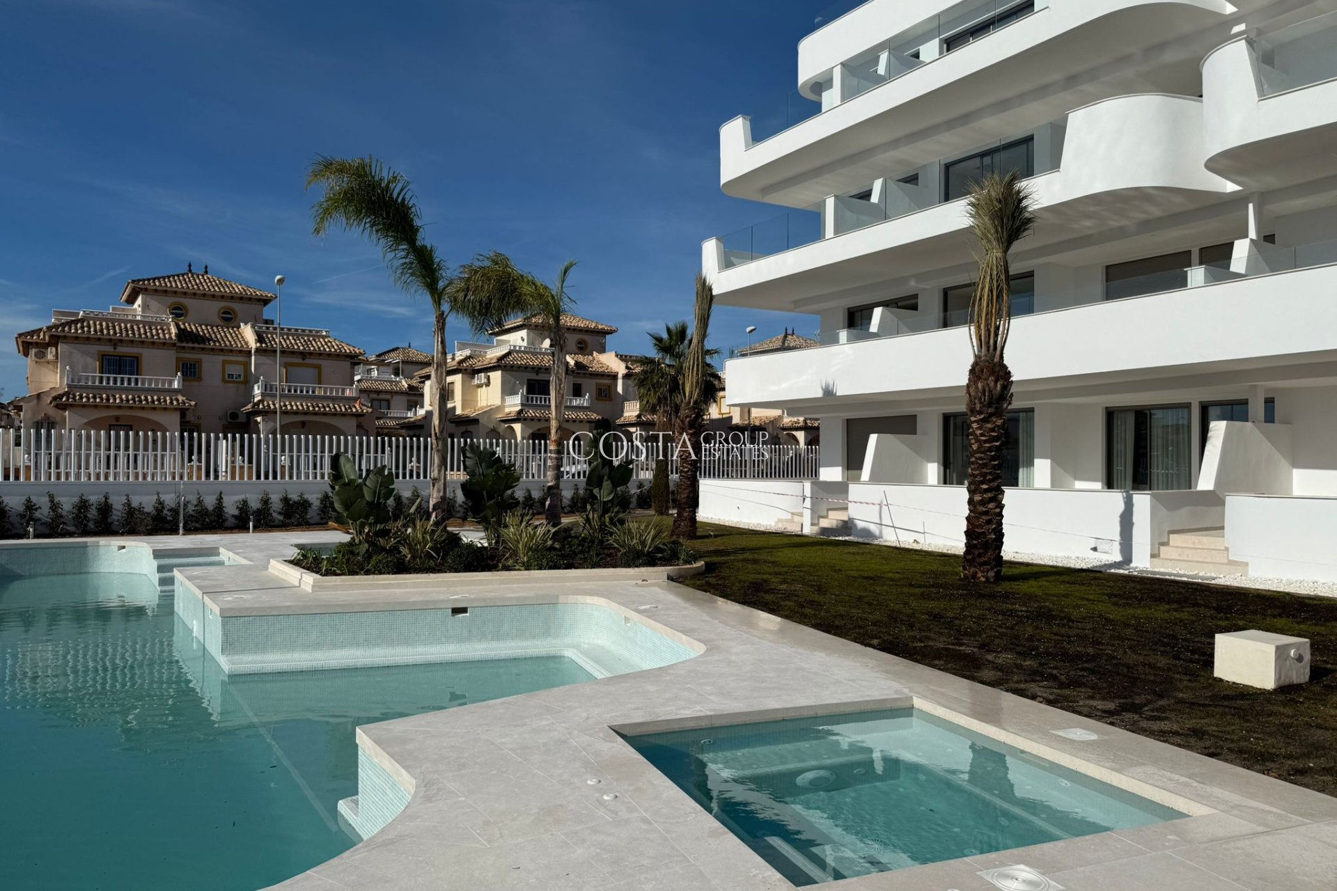 Nouvelle construction - Apartments -
Cabo Roig