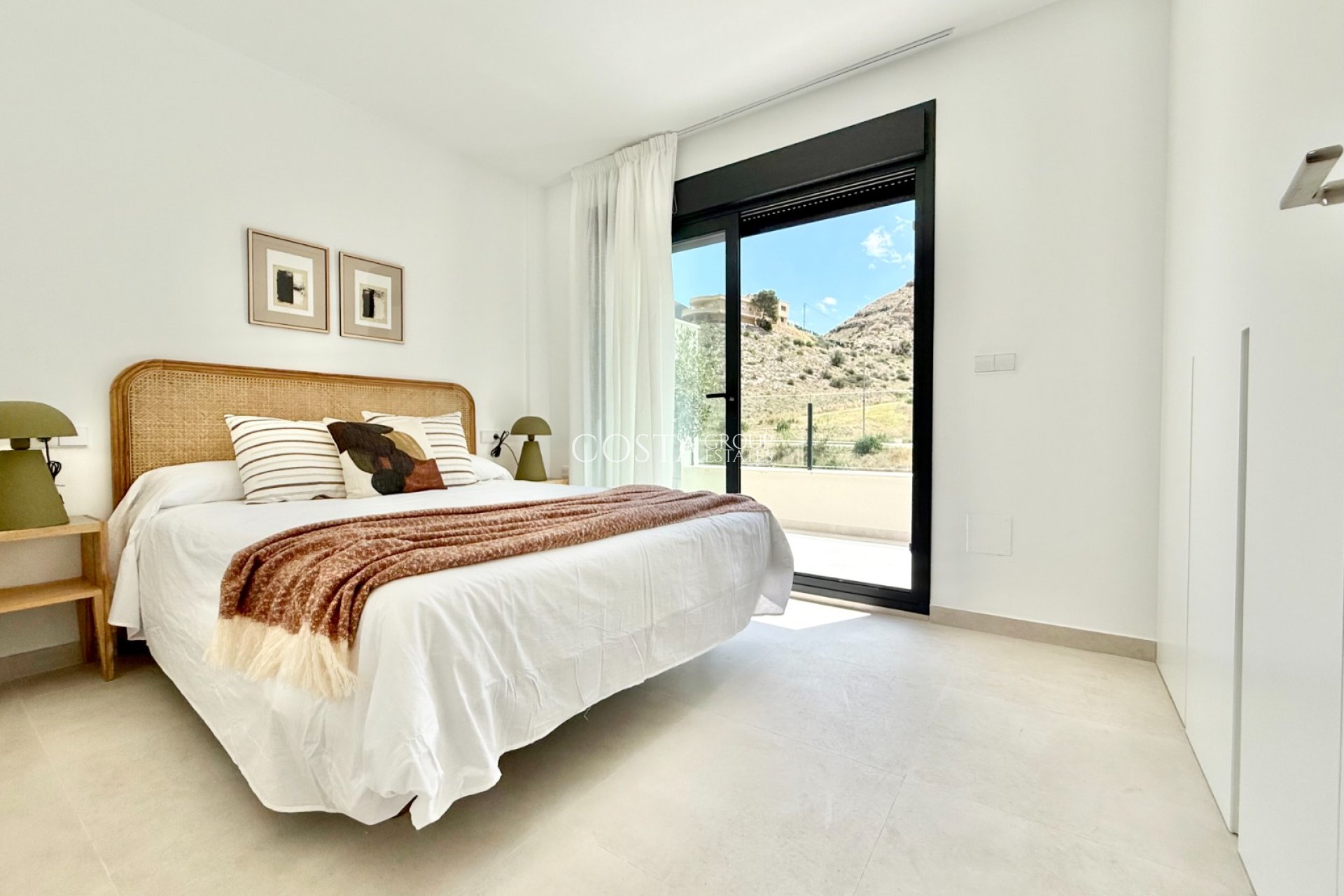 Nouvelle construction - Apartments -
Cox
