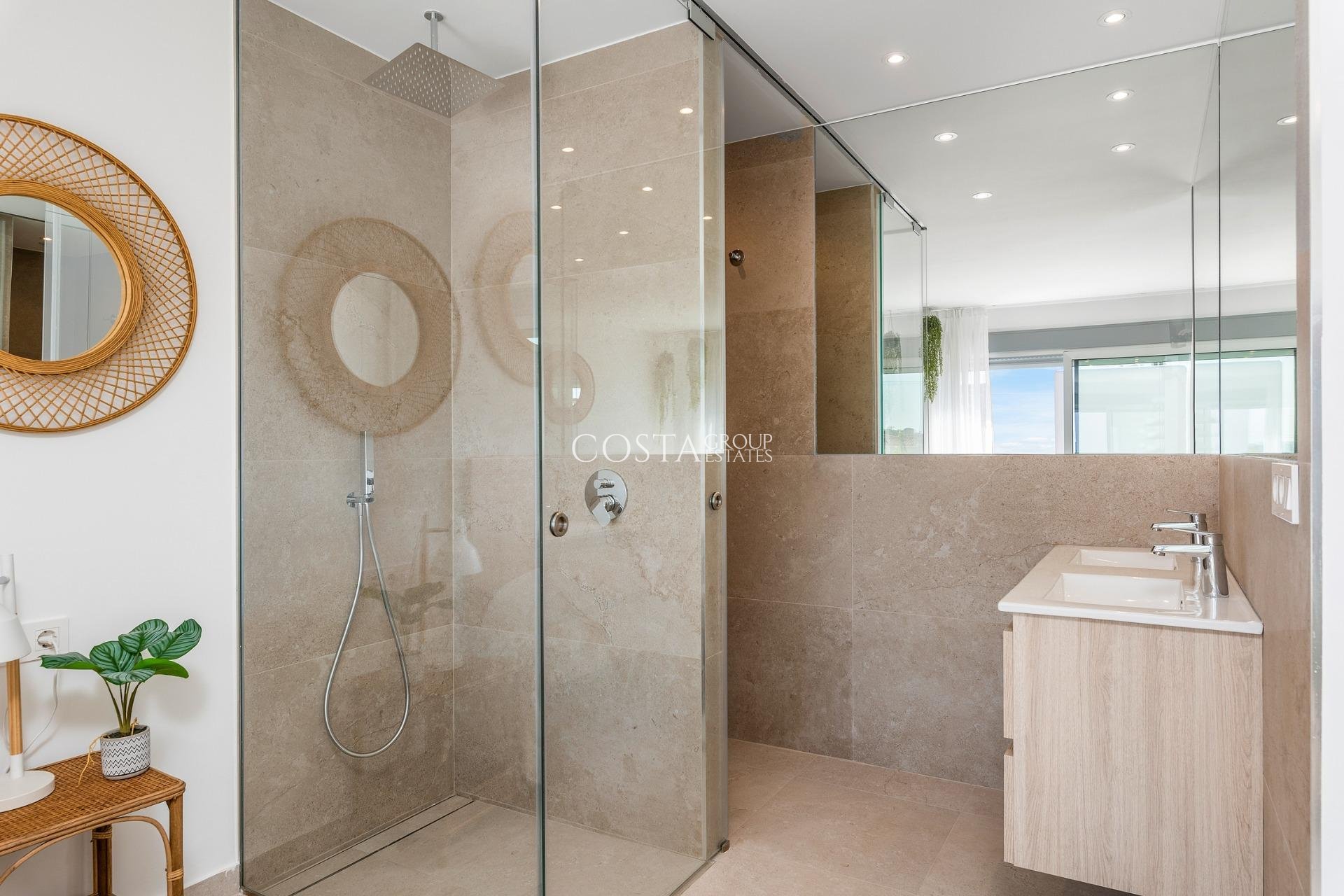 Nouvelle construction - Apartments -
Dolores - Sector 3