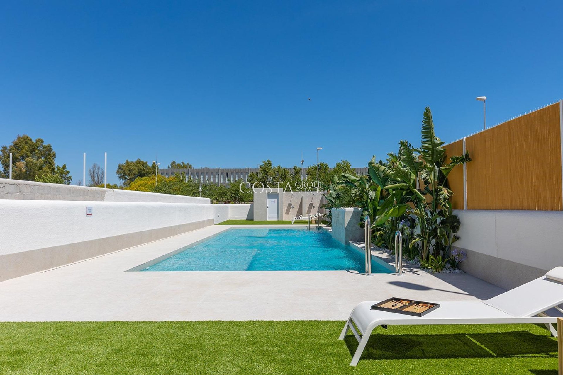 Nouvelle construction - Apartments -
Dolores - Sector 3