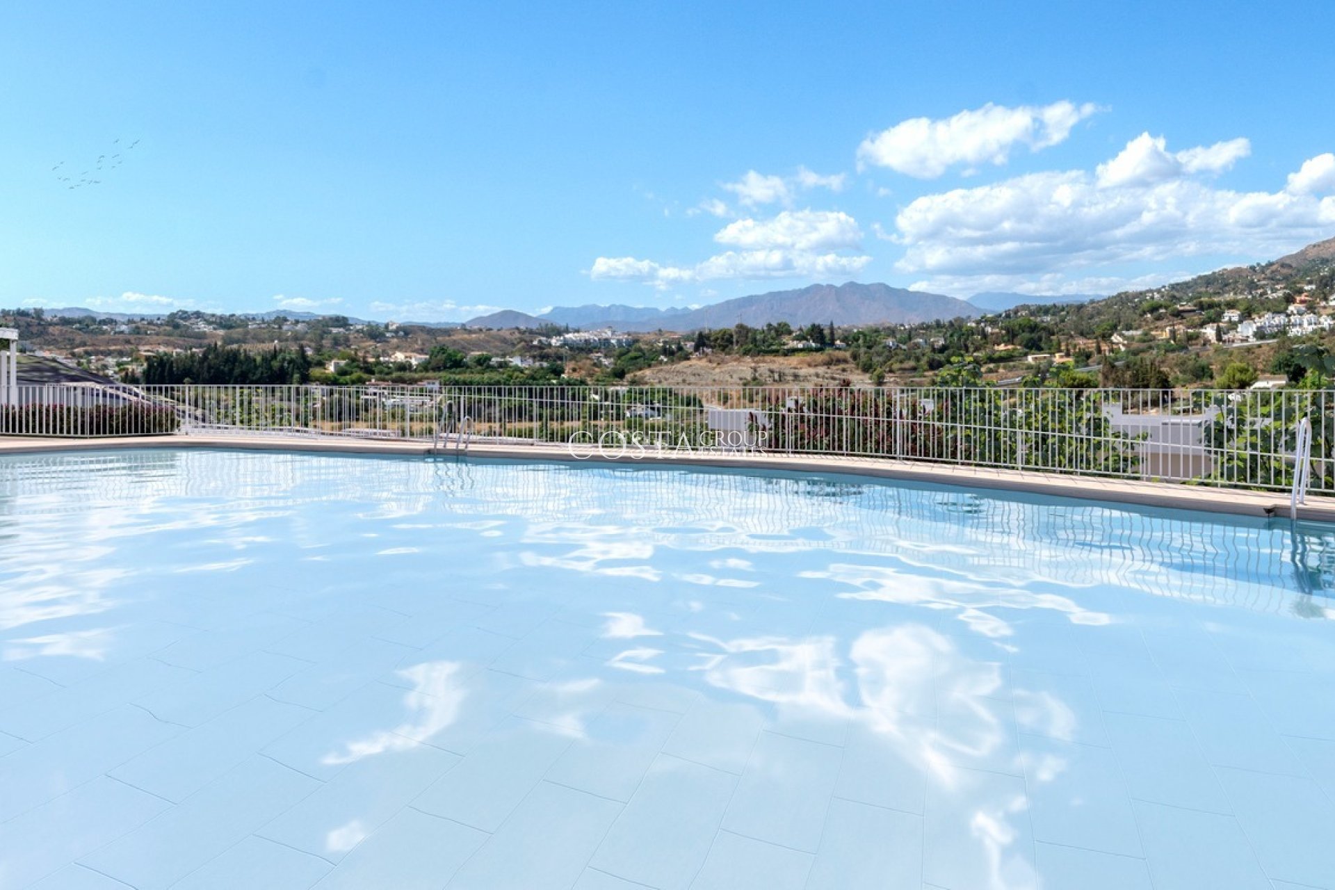 Nouvelle construction - Apartments -
Fuengirola