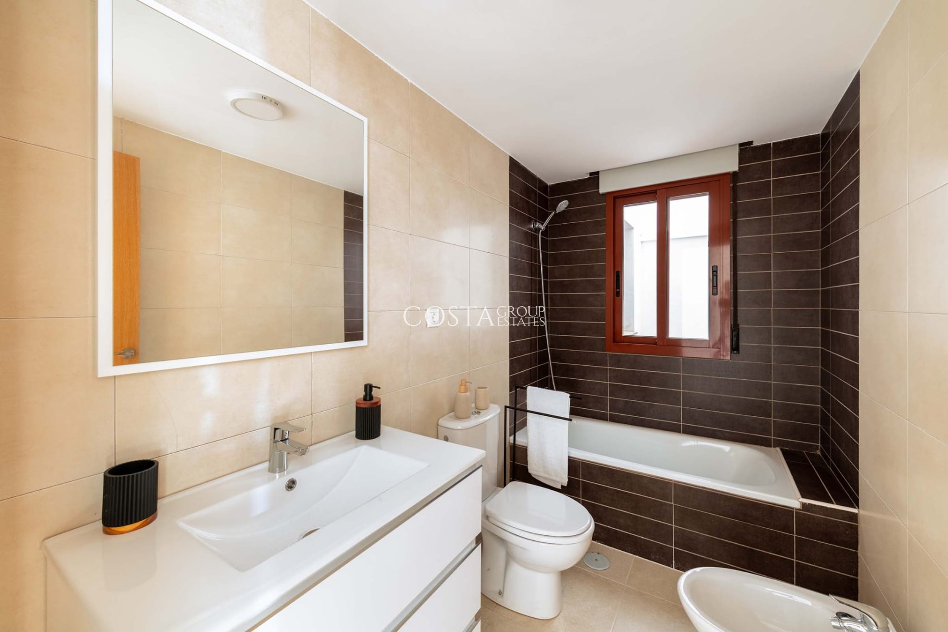 Nouvelle construction - Apartments -
Jerónimo y Avileses