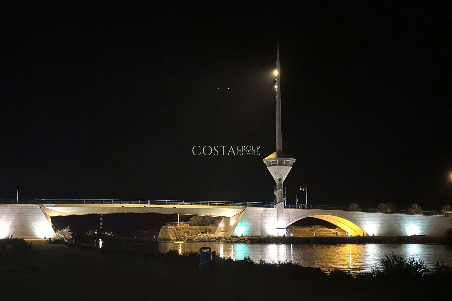 Nouvelle construction - Apartments -
La Manga del Mar Menor - La Manga Del Mar Menor