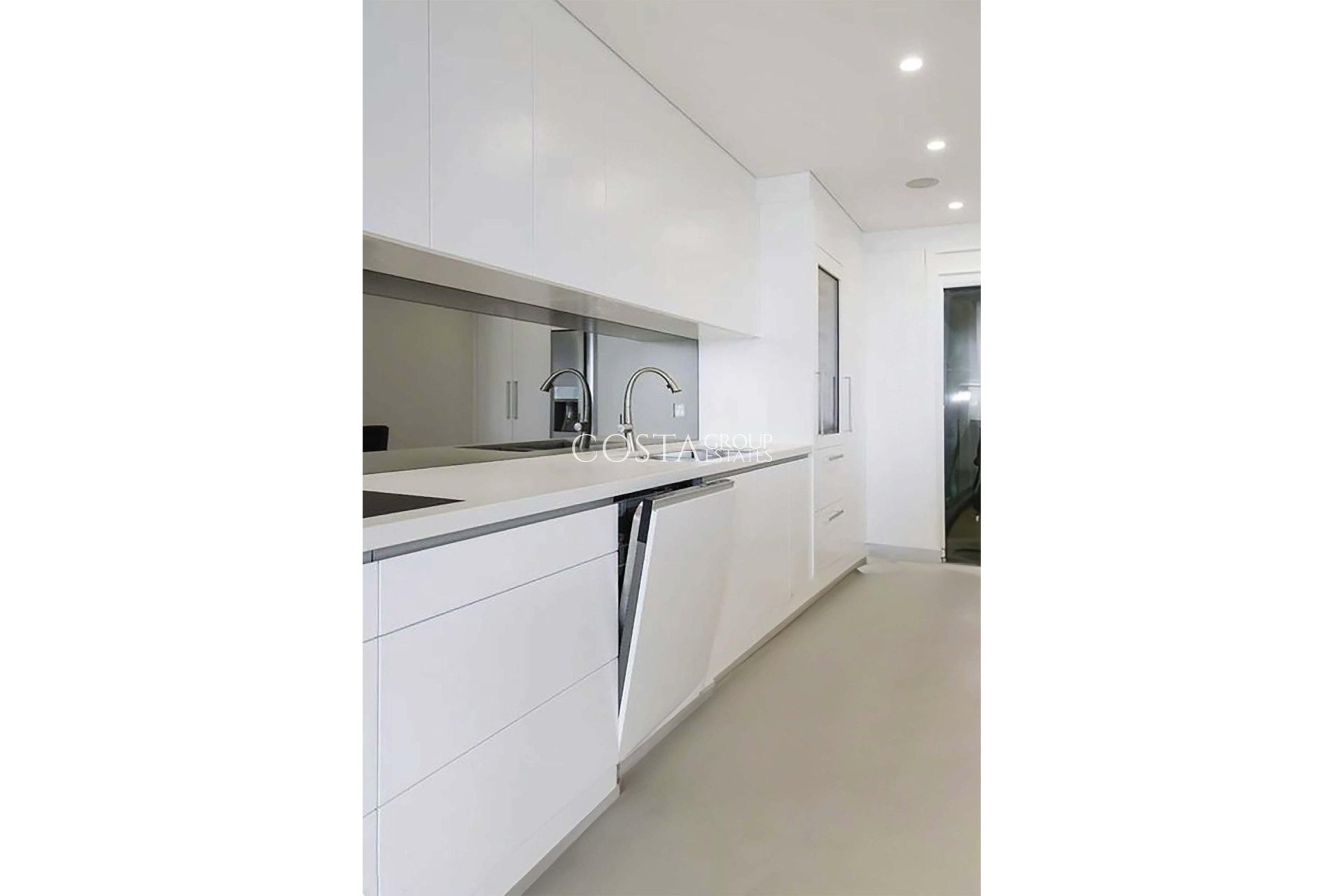 Nouvelle construction - Apartments -
Relleu - pueblo