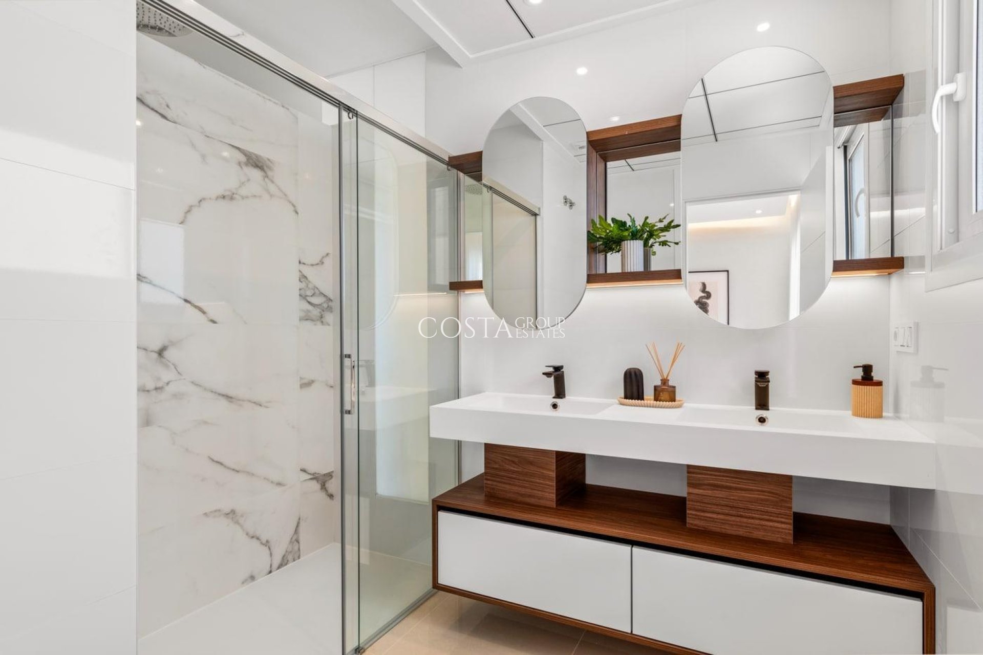 Nouvelle construction - Apartments -
Rojales