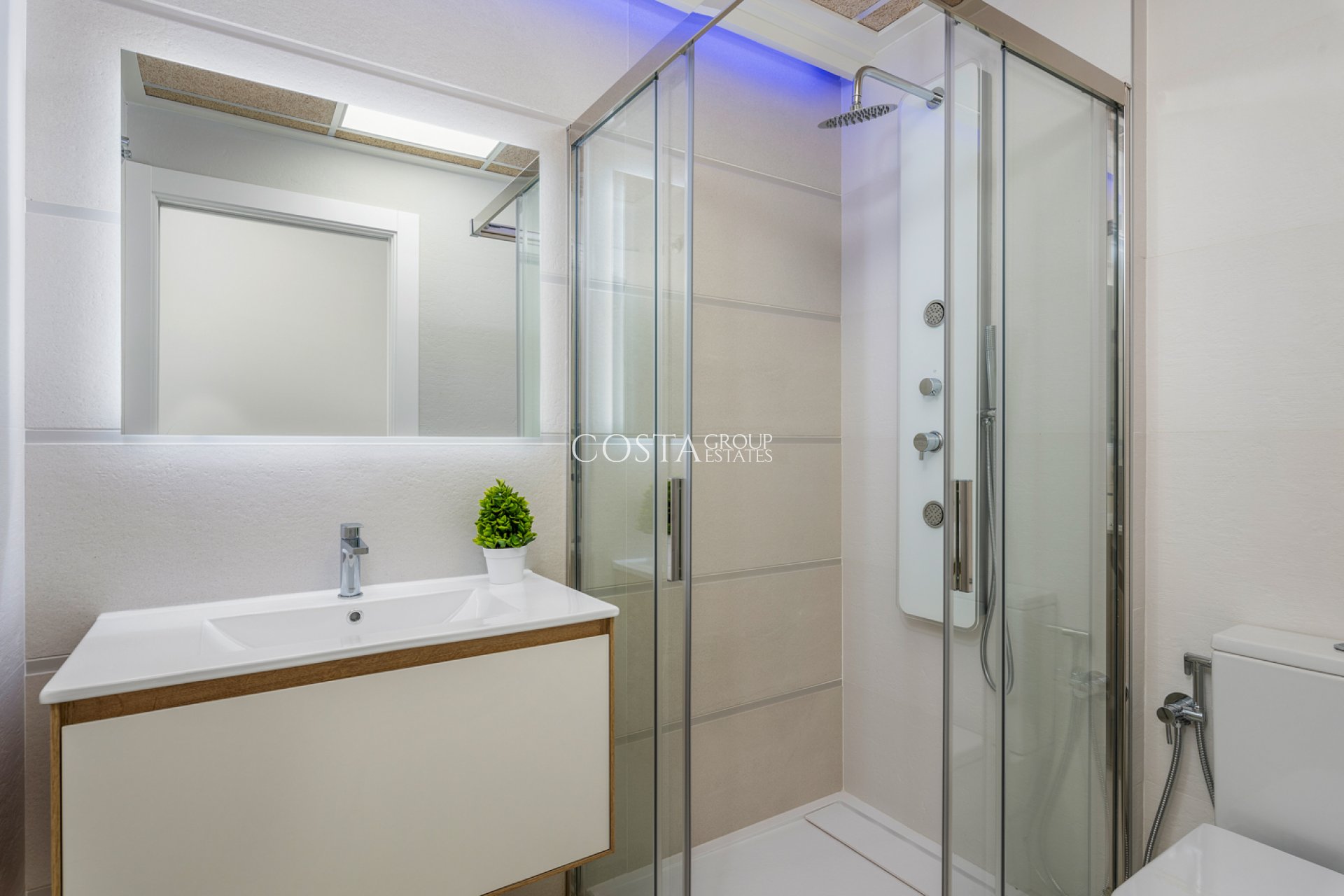 Nouvelle construction - Apartments -
Torrevieja
