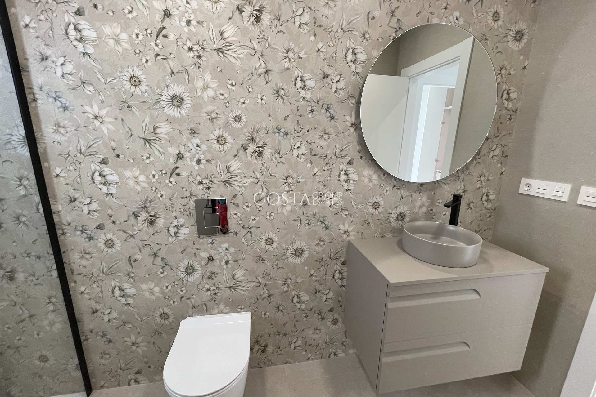 Nouvelle construction - detached -
Heredades