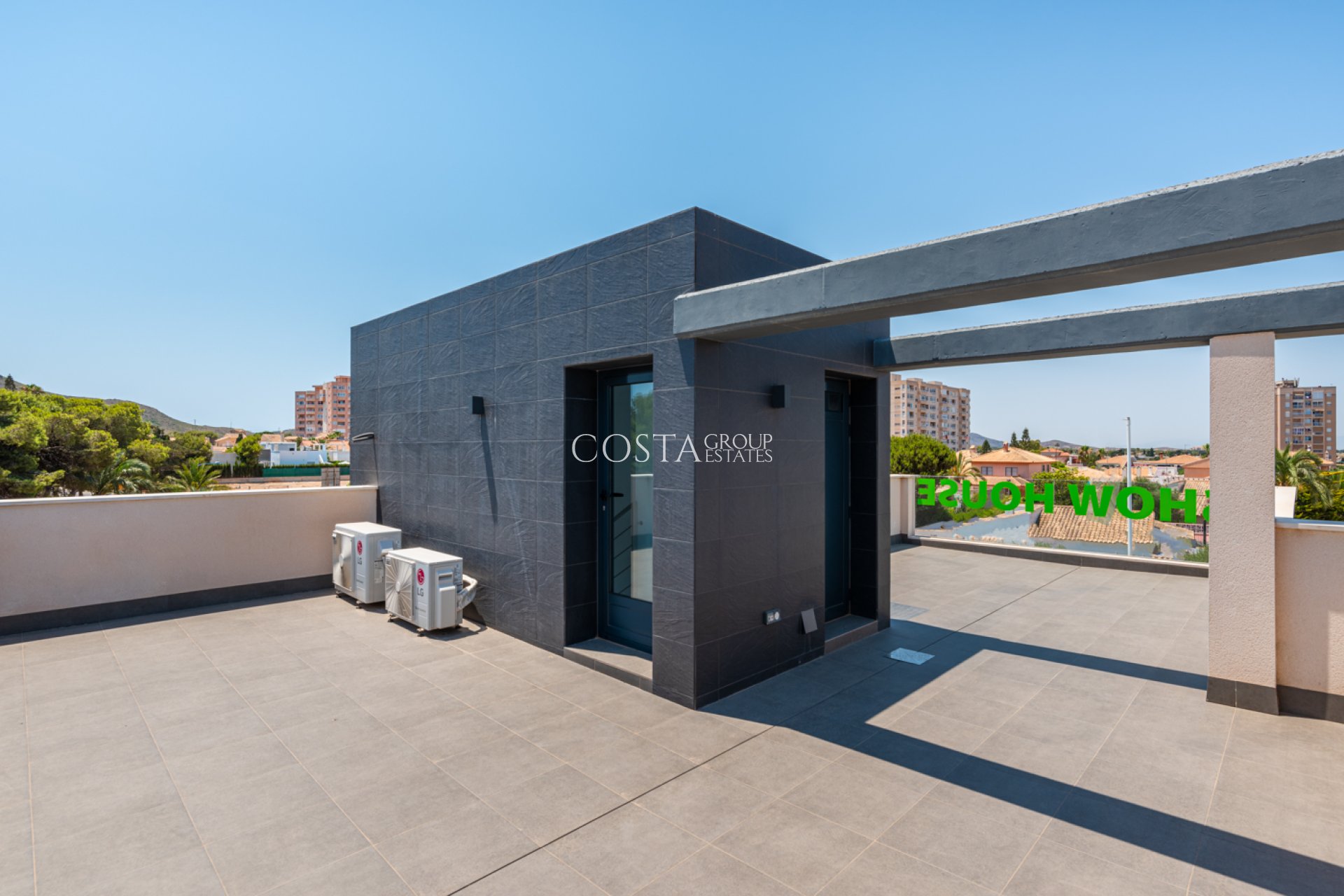 Nouvelle construction - detached -
Playa Paraiso