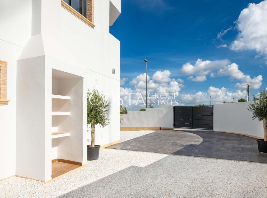 Nouvelle construction - Maison -
Cox - San Fernando