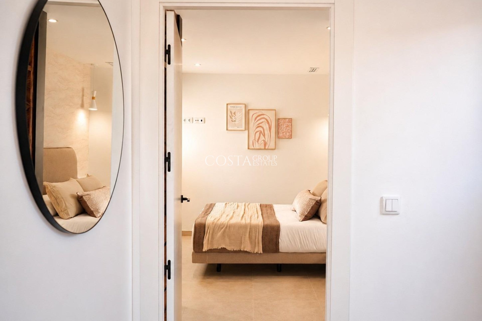 Nouvelle construction - Maison -
Dolores - Sector 2
