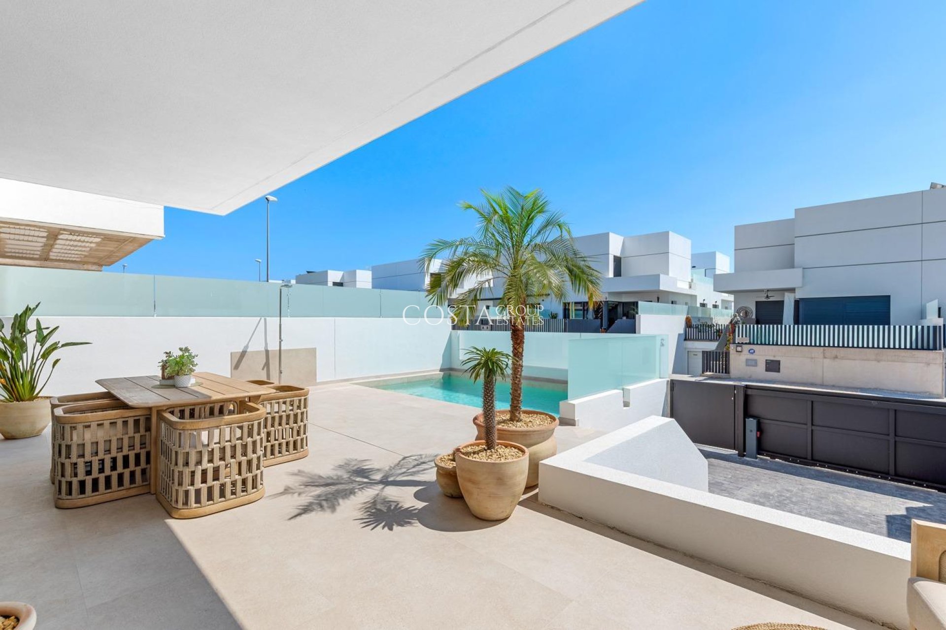 Nouvelle construction - Semidetached -
Dolores - Sector 3