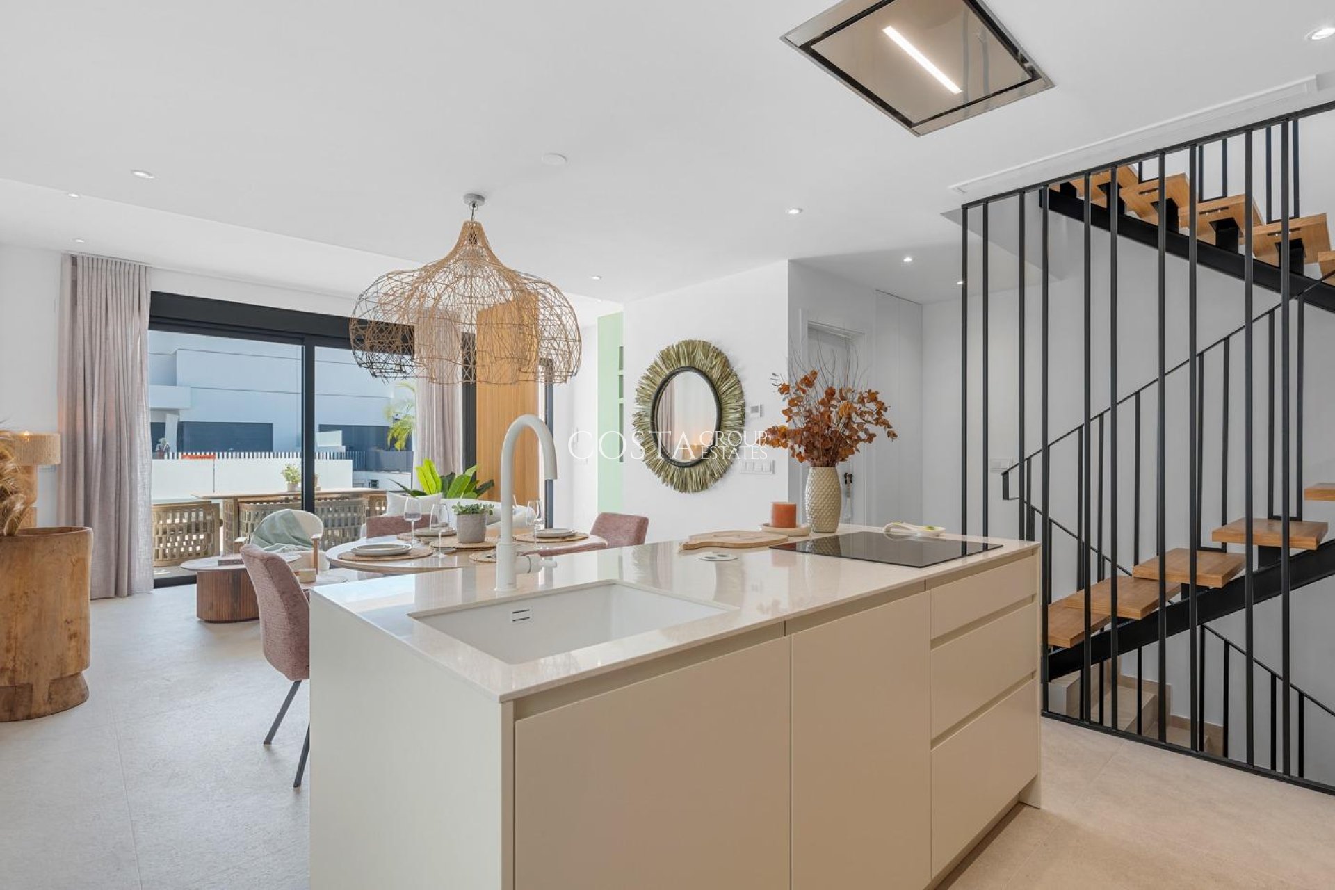 Nouvelle construction - Semidetached -
Dolores - Sector 3