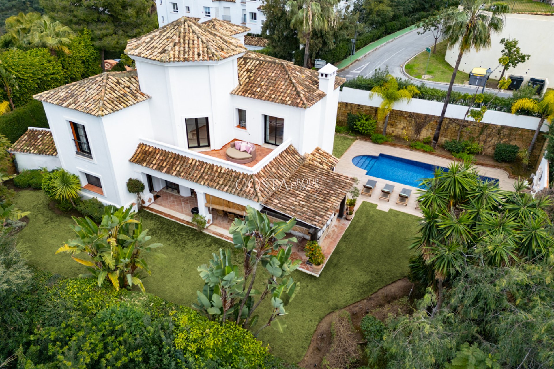 Nouvelle construction - Villa -
Benahavís