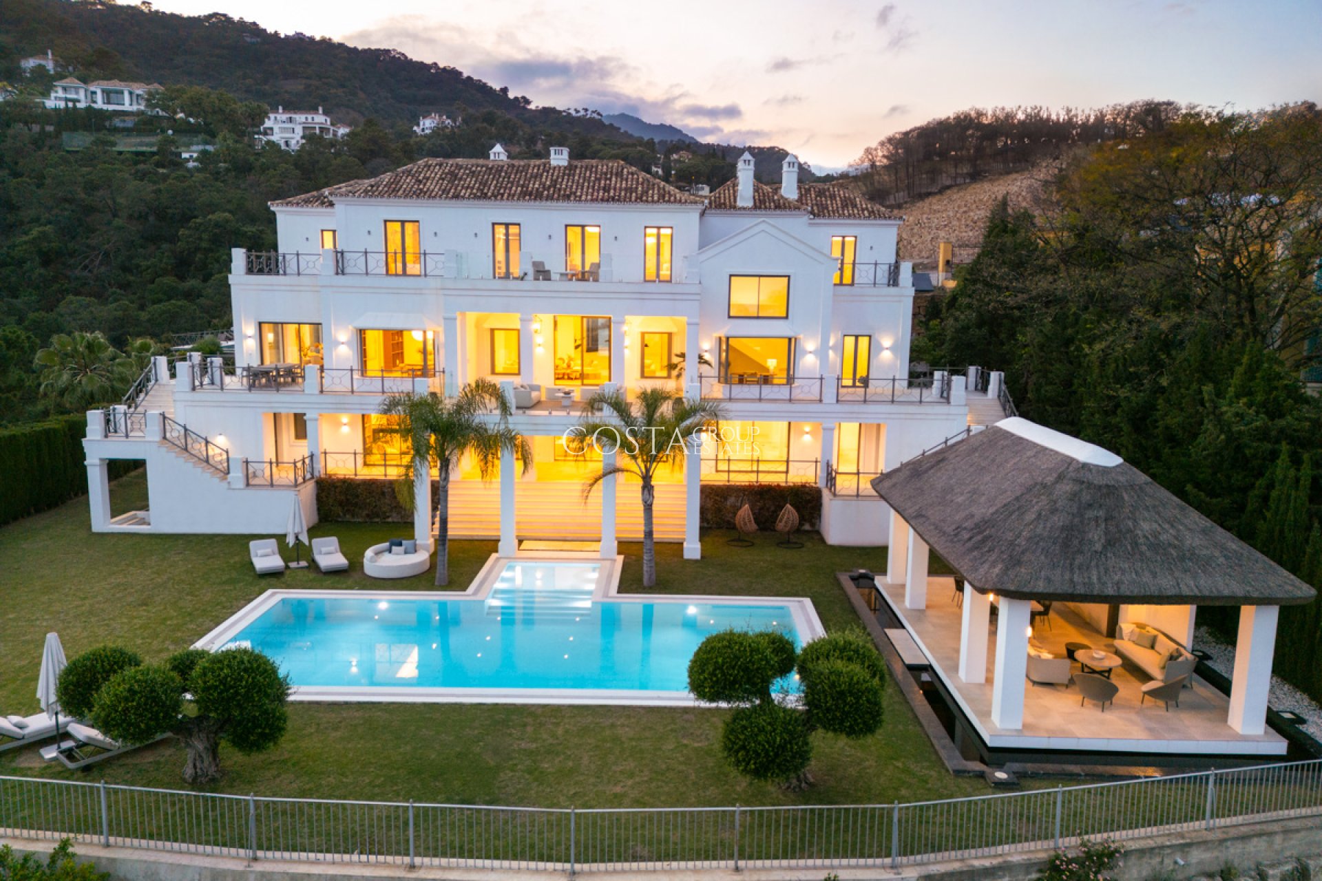Nouvelle construction - Villa -
Benahavís