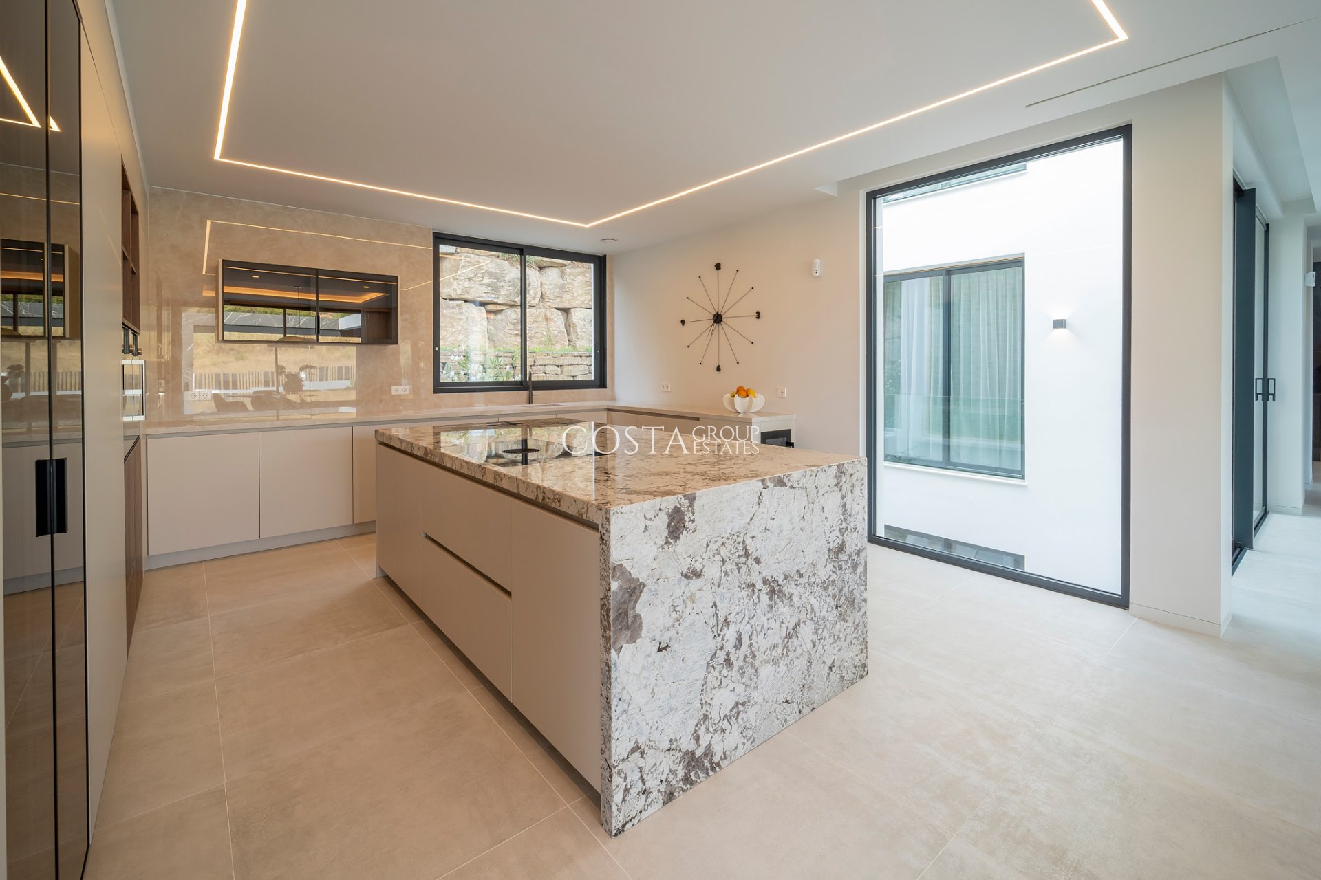 Nouvelle construction - Villa -
Benahavís
