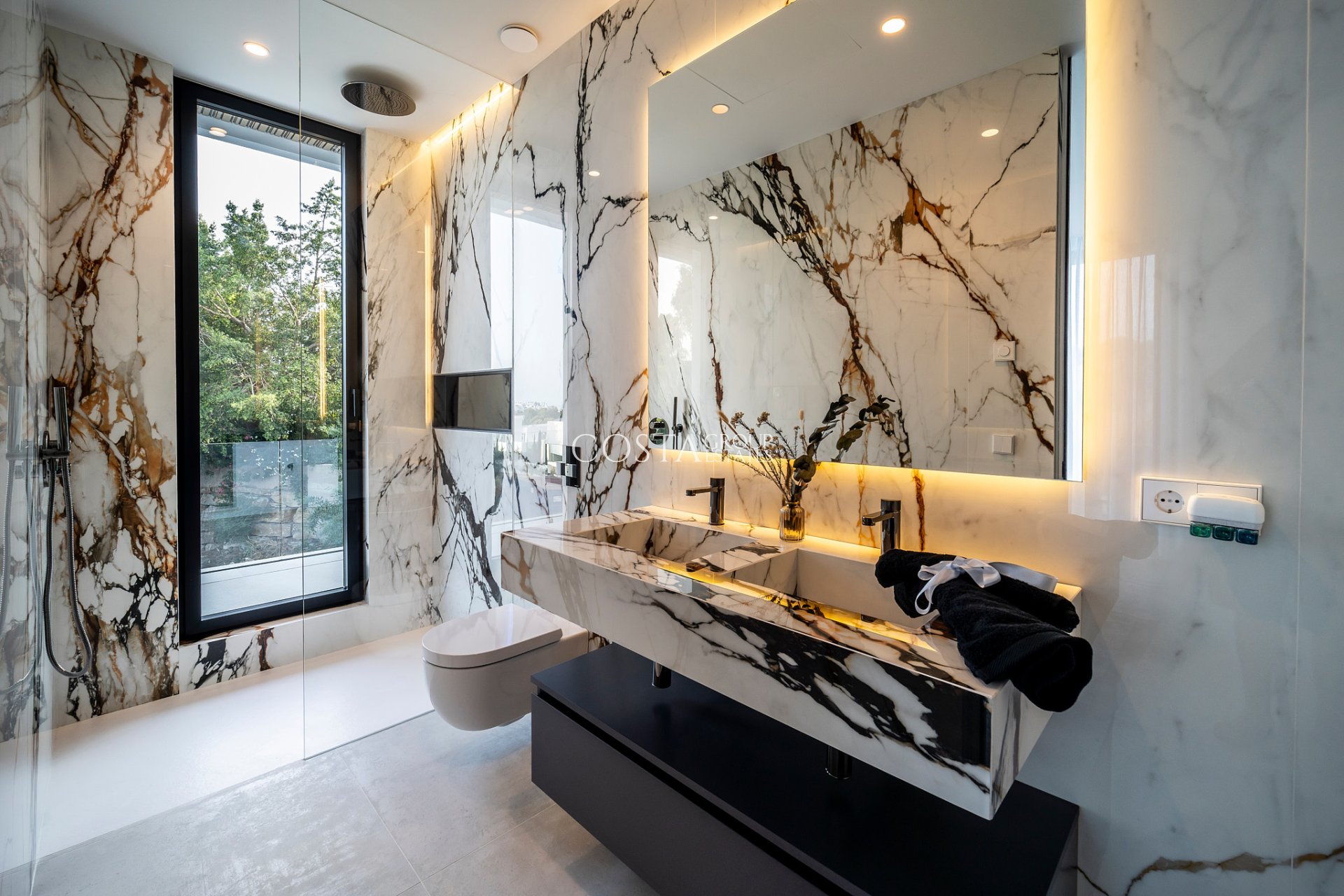 Nouvelle construction - Villa -
Benahavís