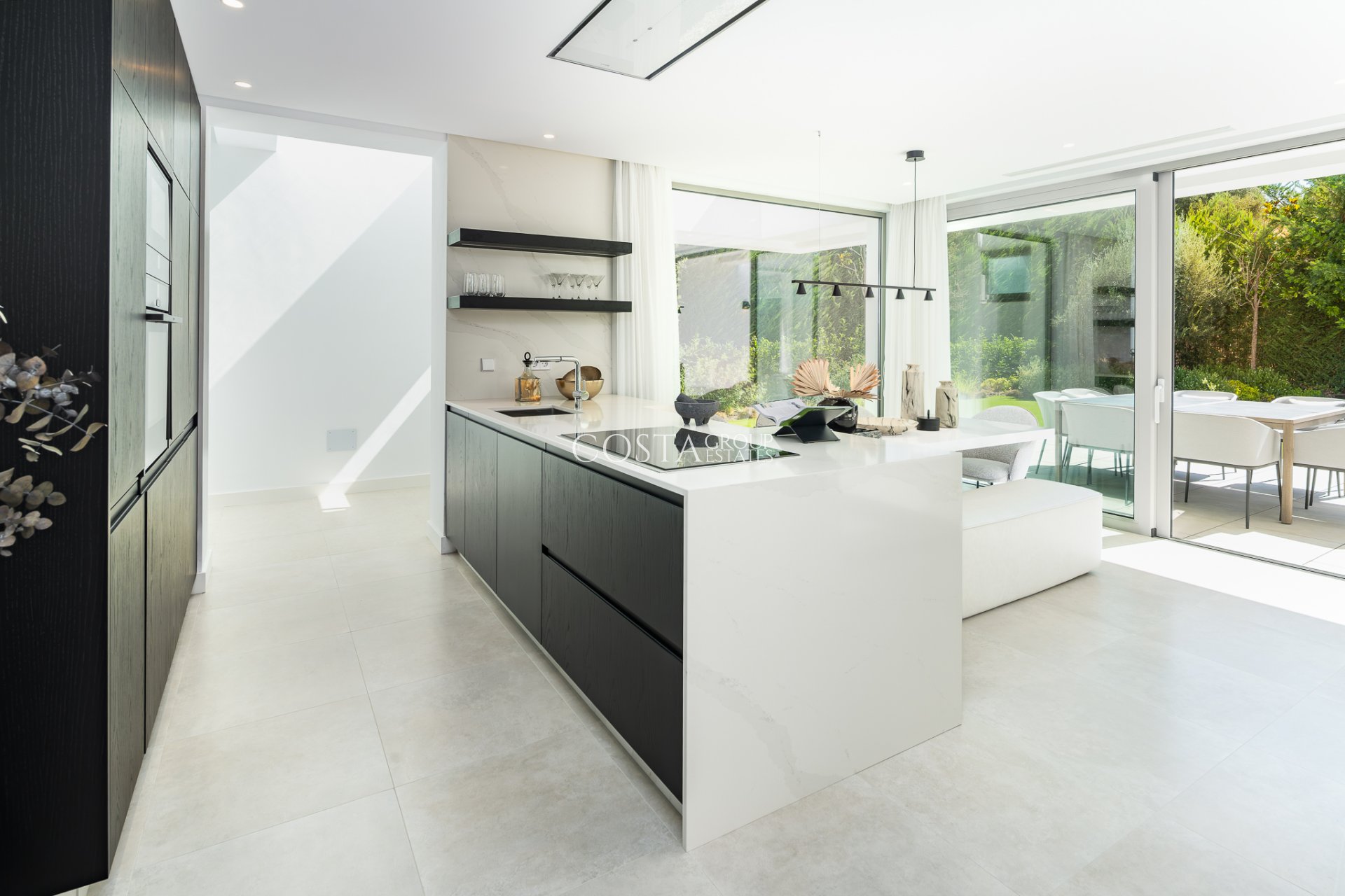 Nouvelle construction - Villa -
Estepona