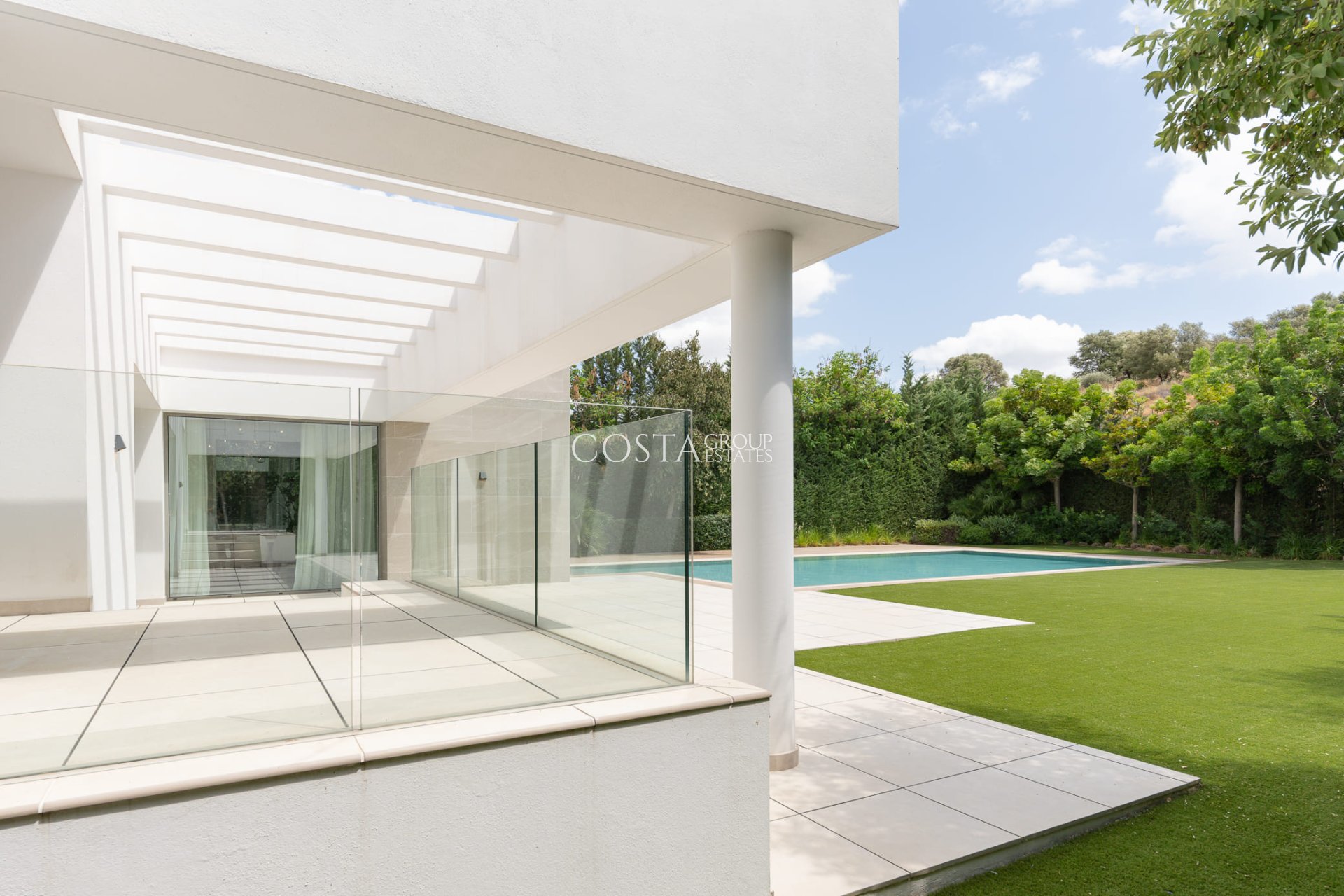 Nouvelle construction - Villa -
Estepona
