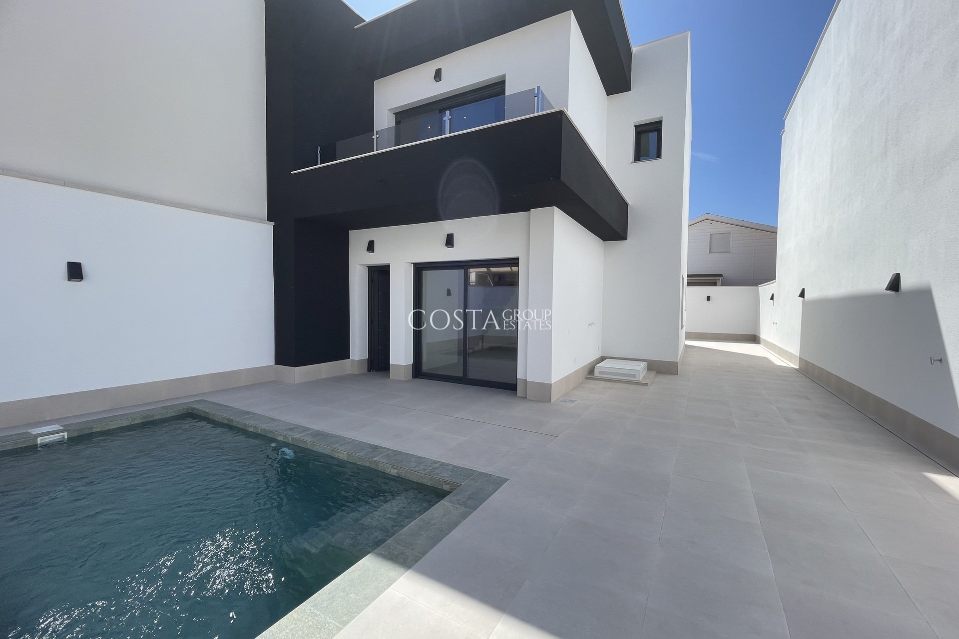 Nouvelle construction - Villa -
Heredades