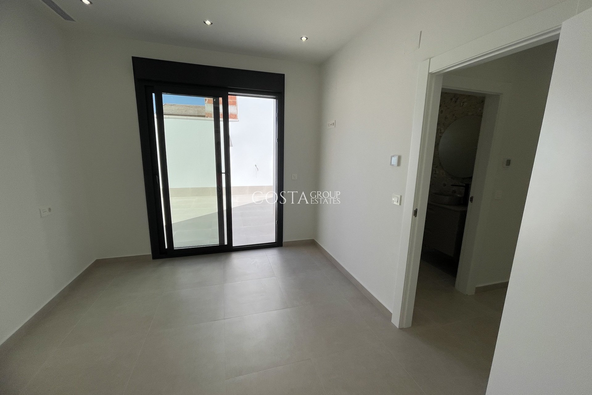 Nouvelle construction - Villa -
Heredades