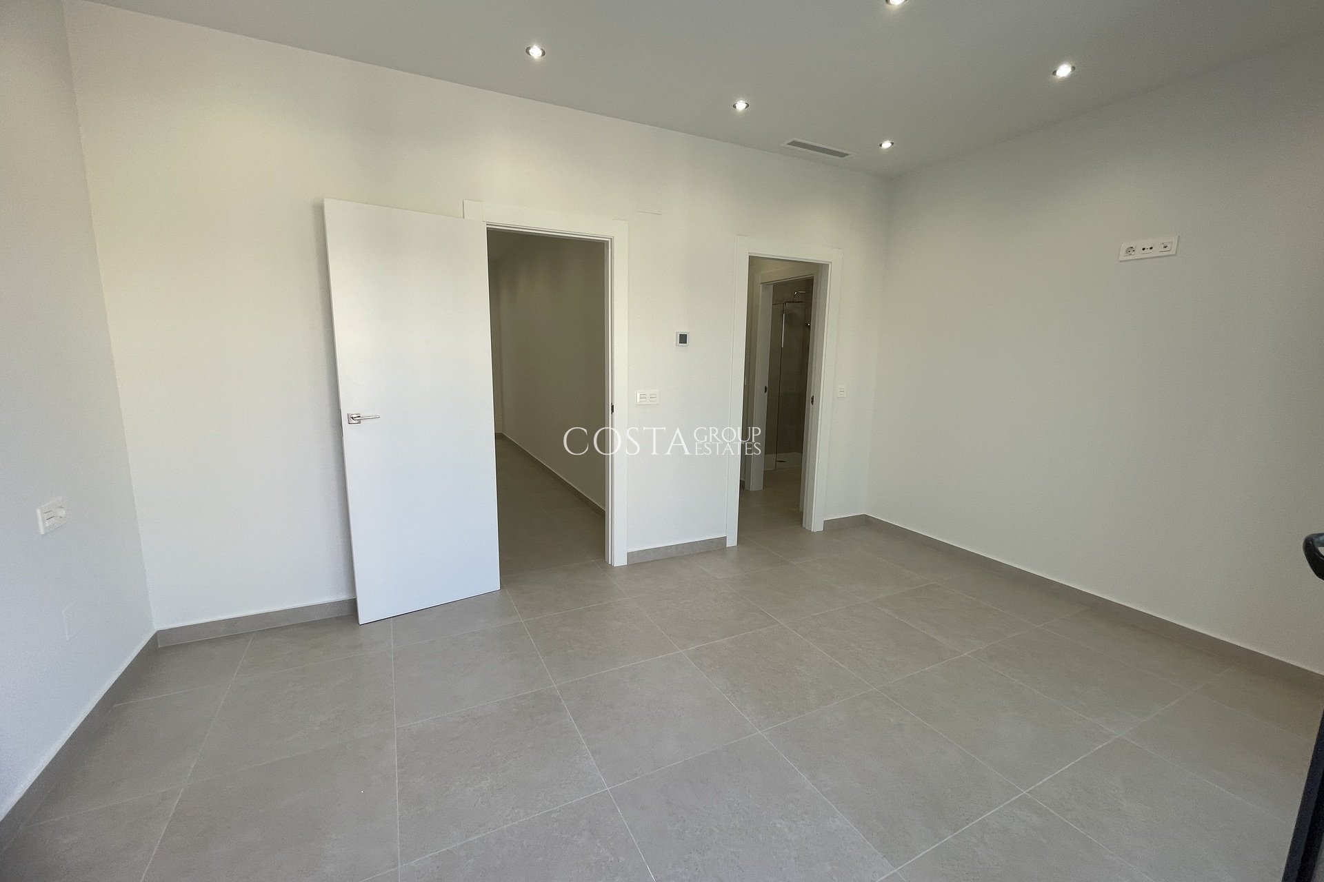Nouvelle construction - Villa -
Heredades