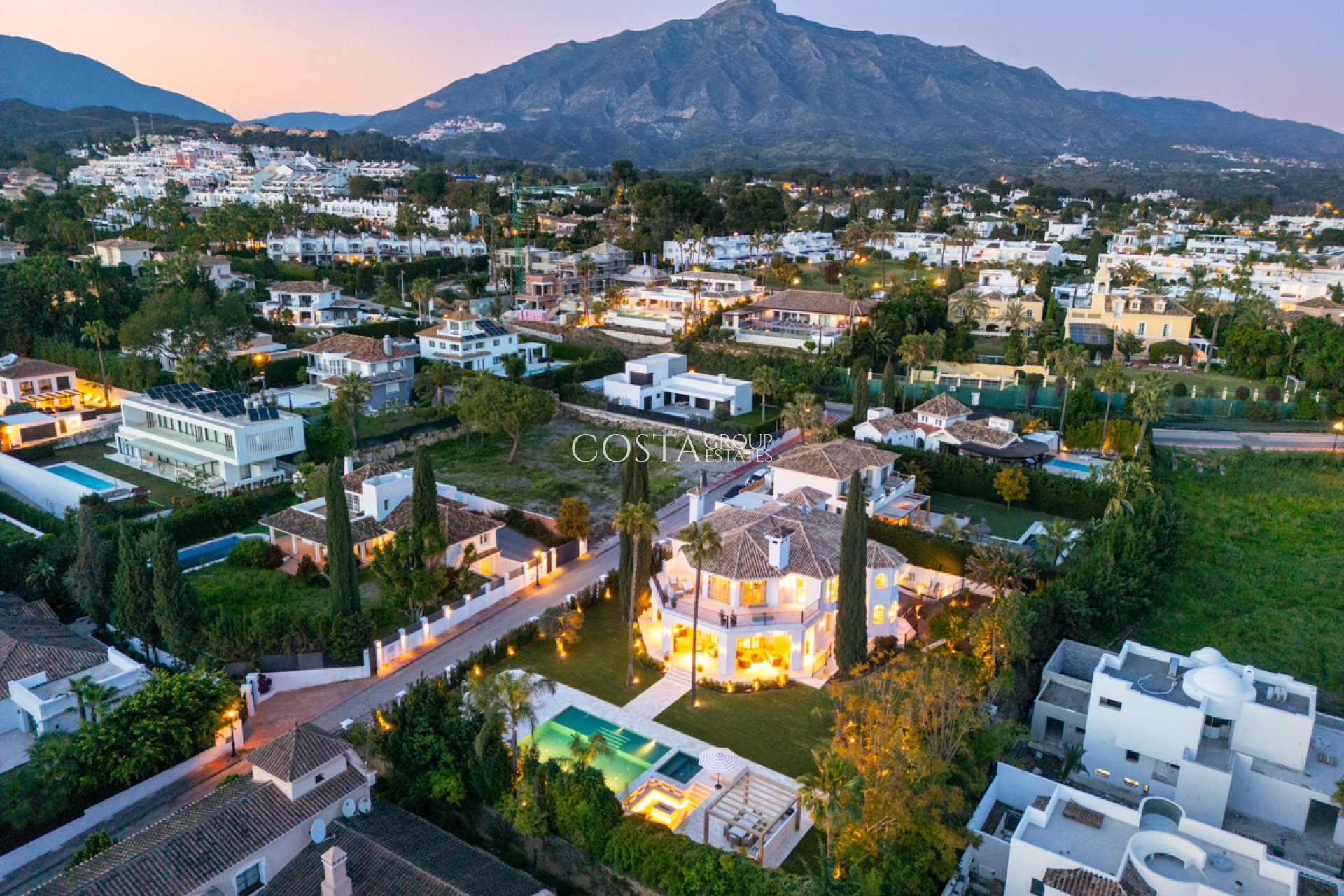 Nouvelle construction - Villa -
Marbella