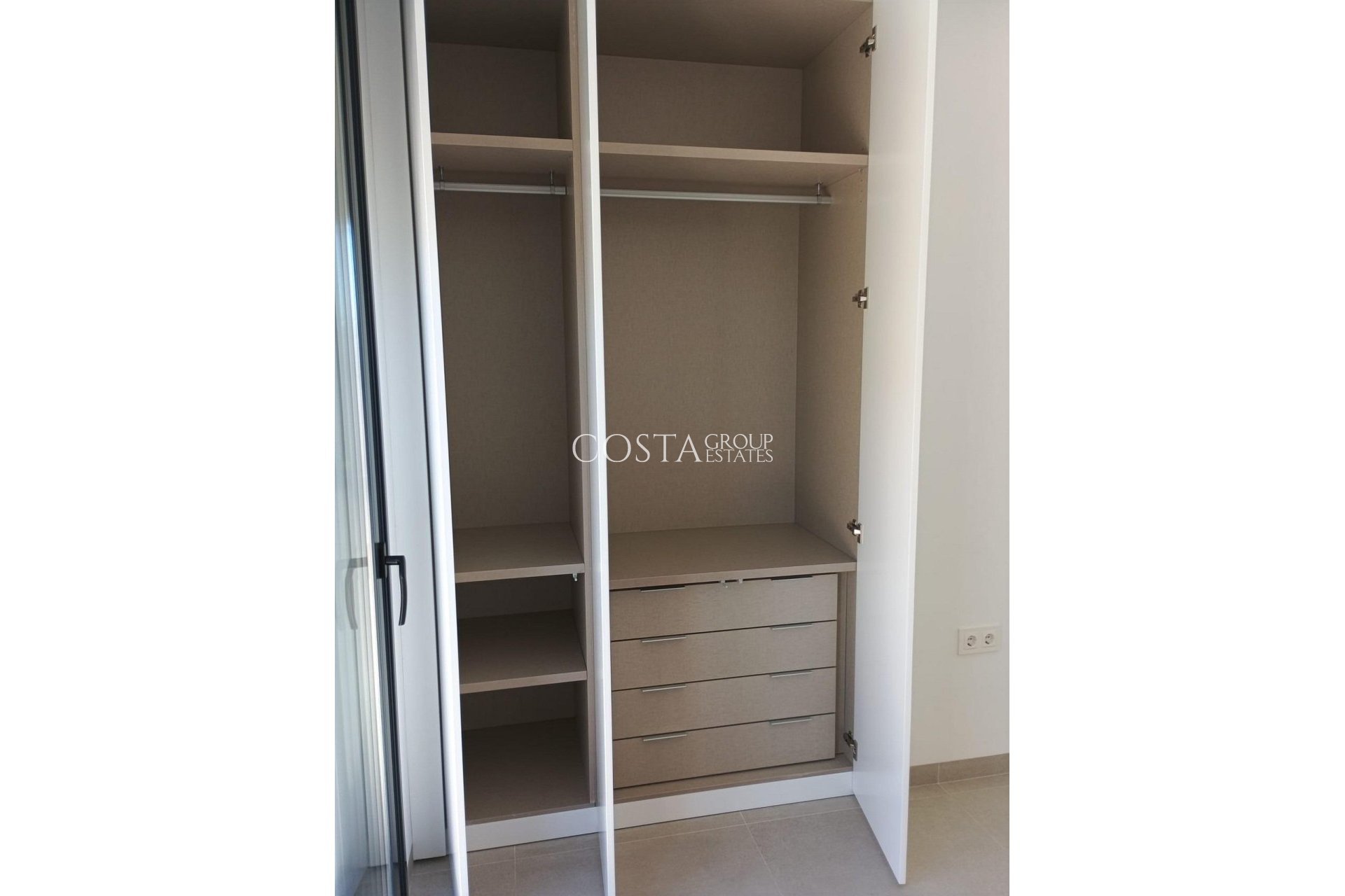 Nouvelle construction - Villa -
Pilar de la Horadada - Roda Golf