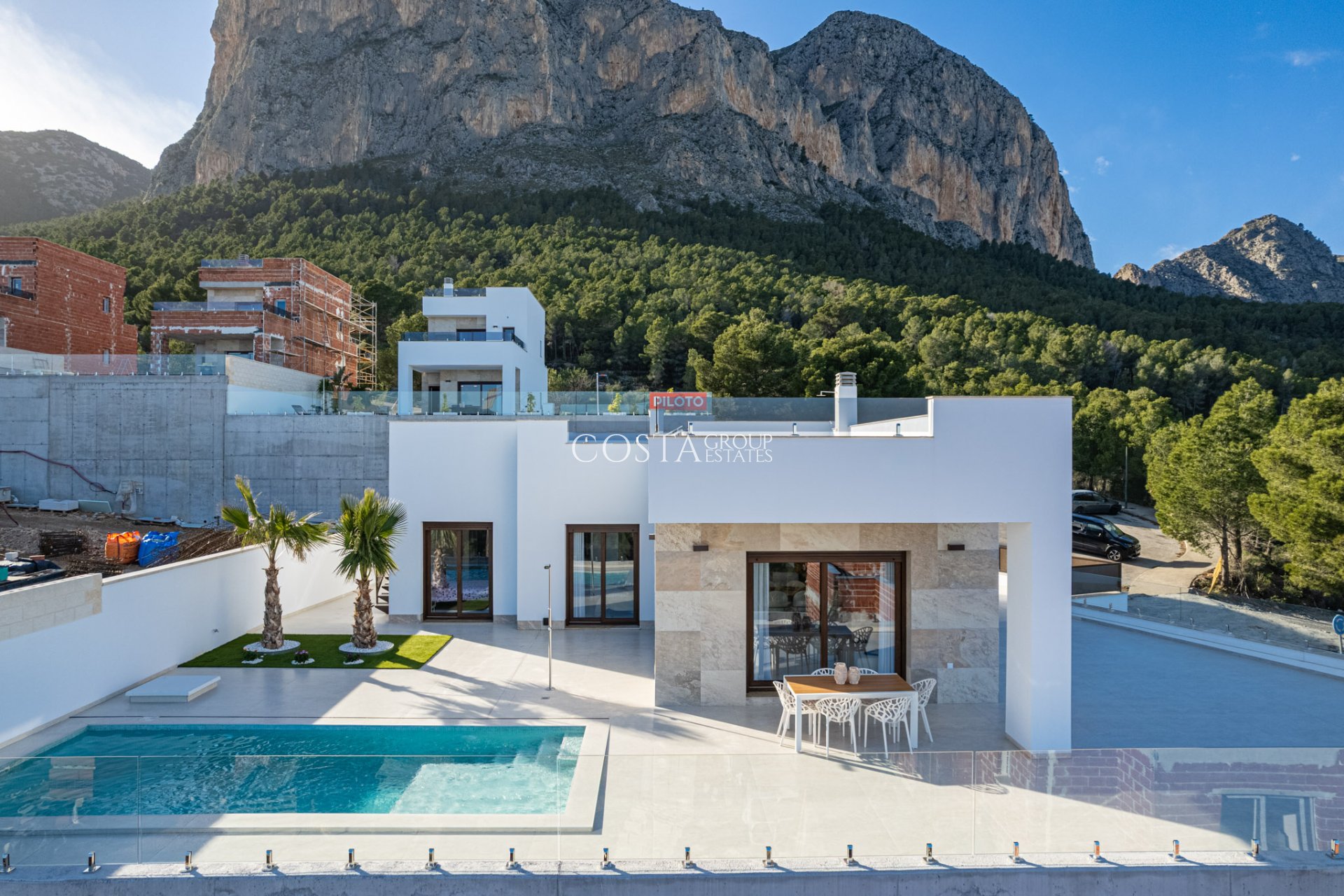 Nouvelle construction - Villa -
Polop